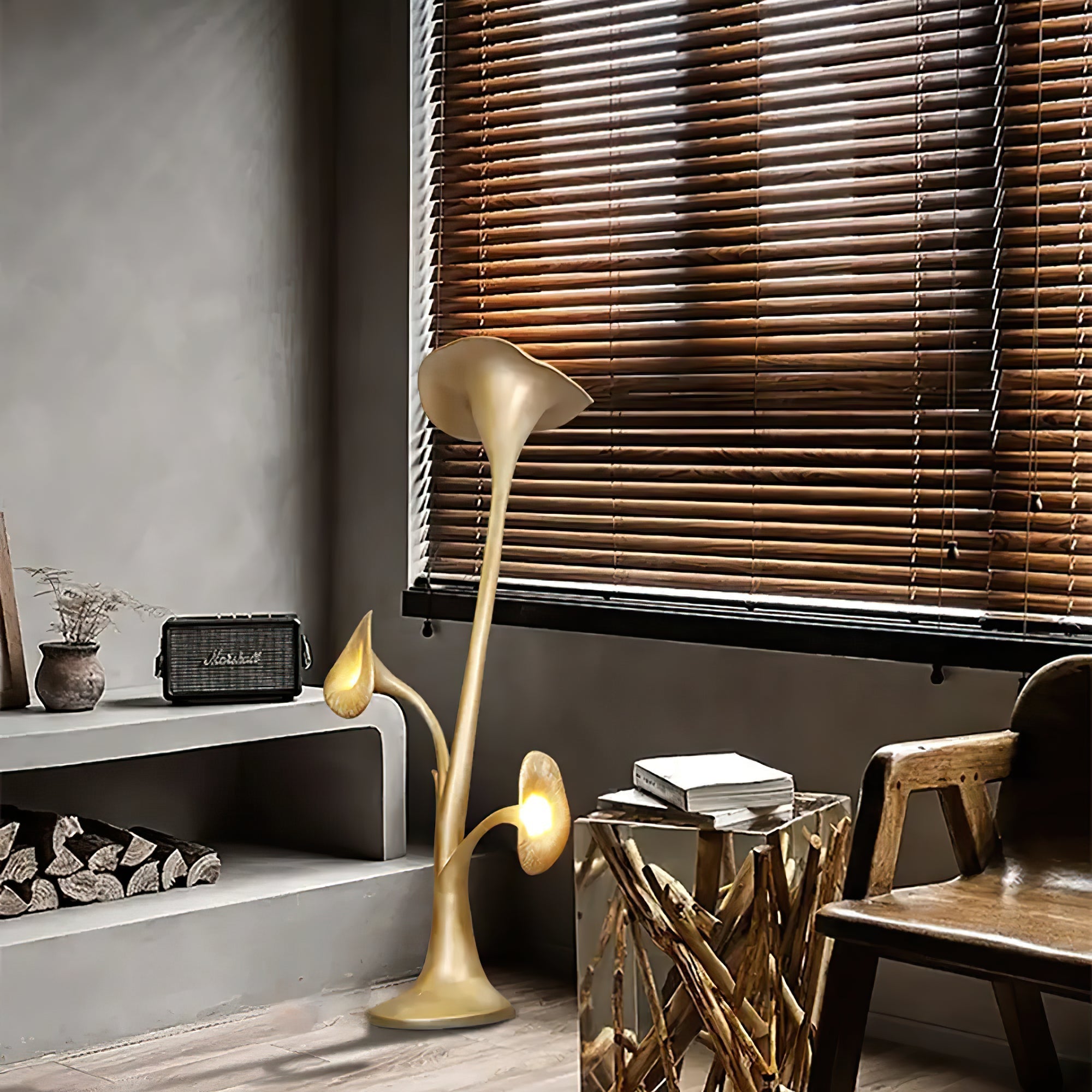 Esole Floral Brass Floor Lamp - Blowlighting
