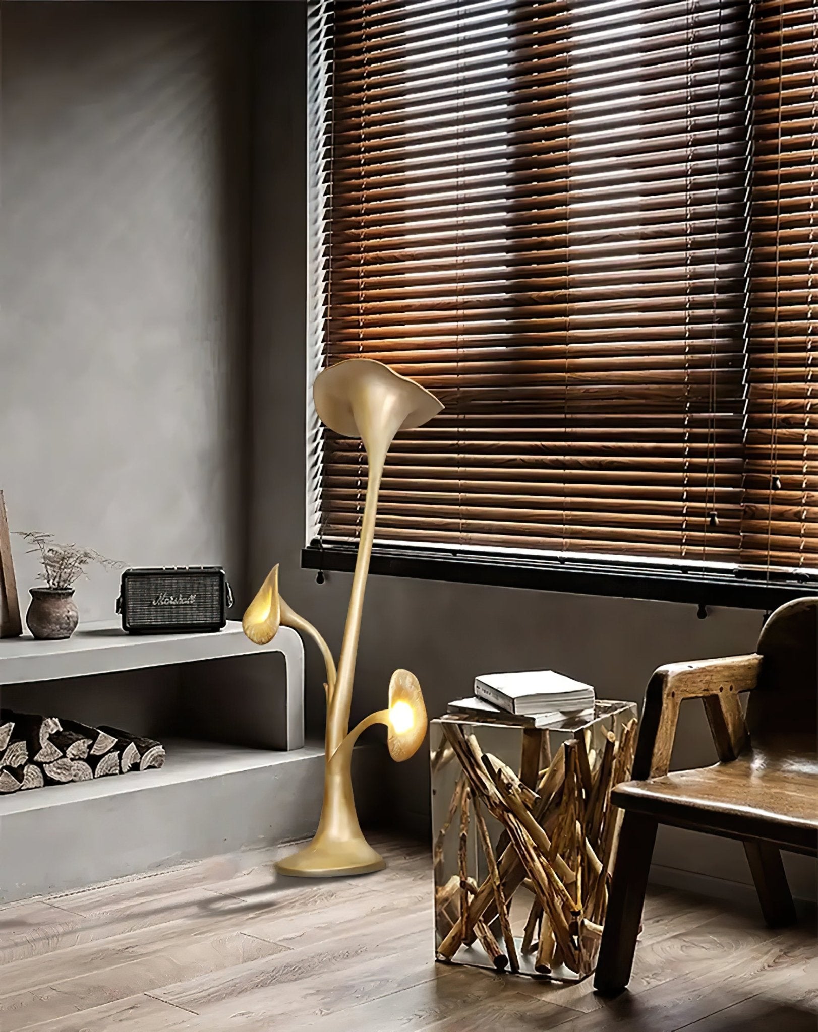 Esole Floral Brass Floor Lamp - Blowlighting