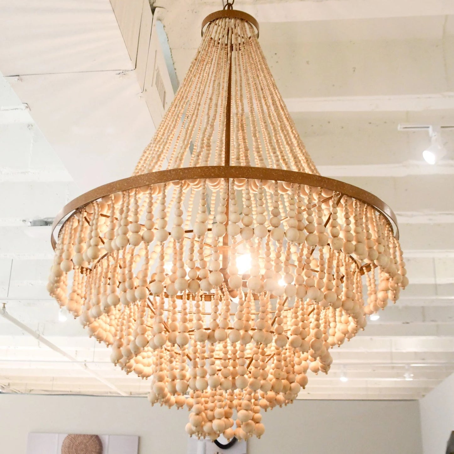 Avrinir Postmodern Luxury Large Wooden Chandelier - Letslighting