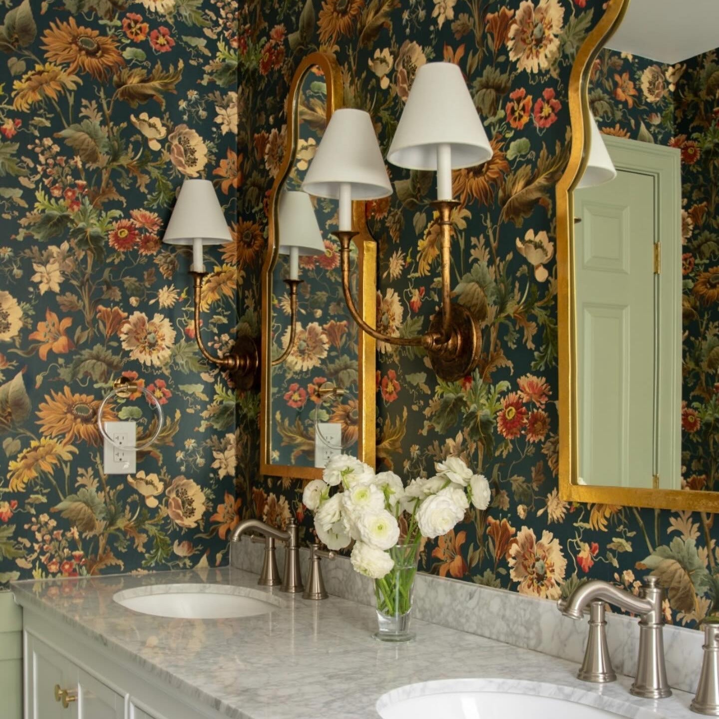 Silva Vintage Wall Lamp Fabric Black/White/Brass Arm - Letslighting