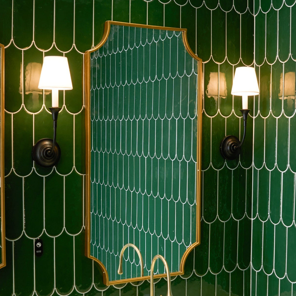 Silva Vintage Wall Lamp Fabric Black/White/Brass Arm - Letslighting