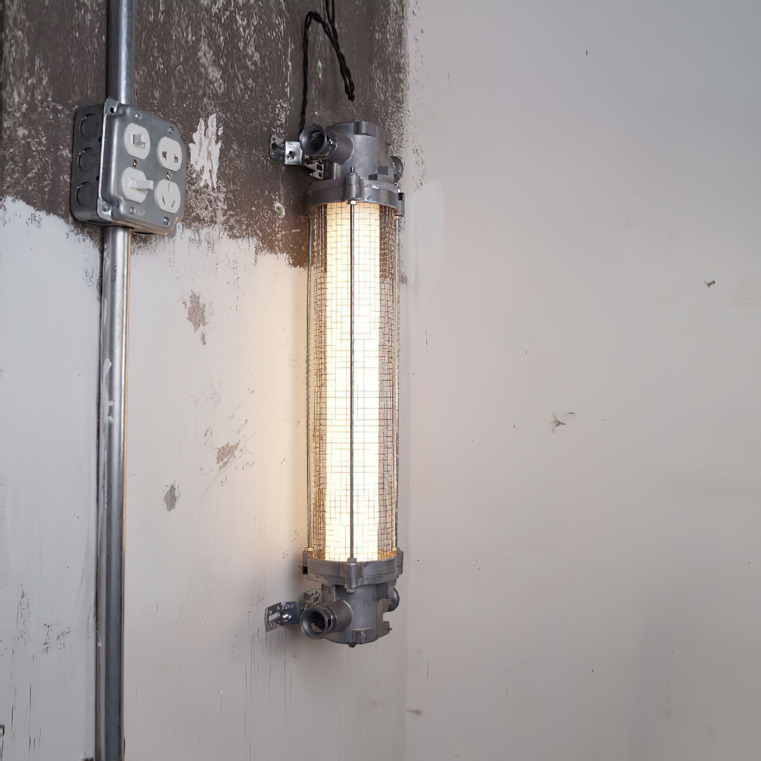 Nyliryra Elegance Vintage Offset Wall Lamp - Letslighting