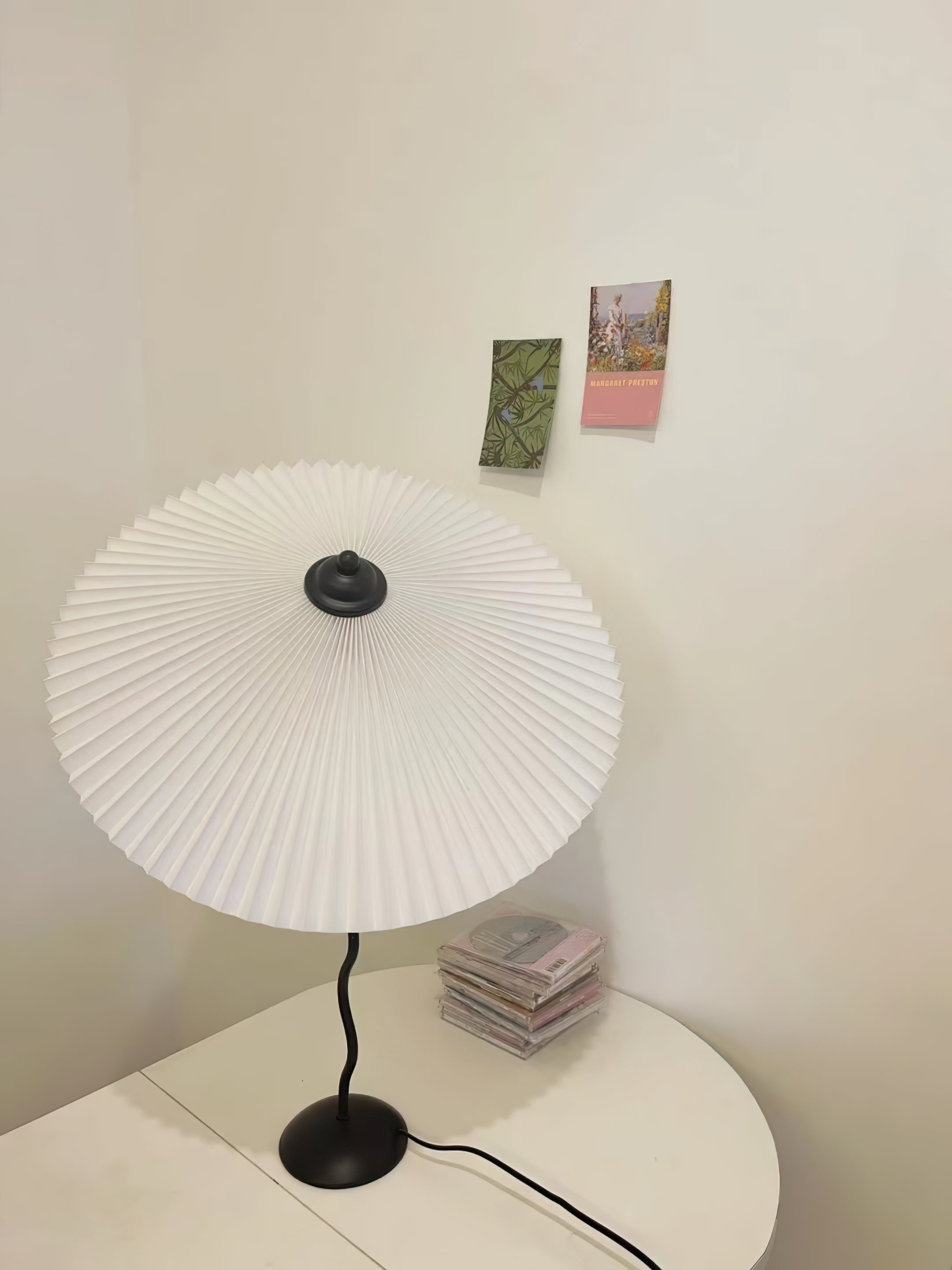 Floran Fabric Artistic Table Lamp - Letslighting