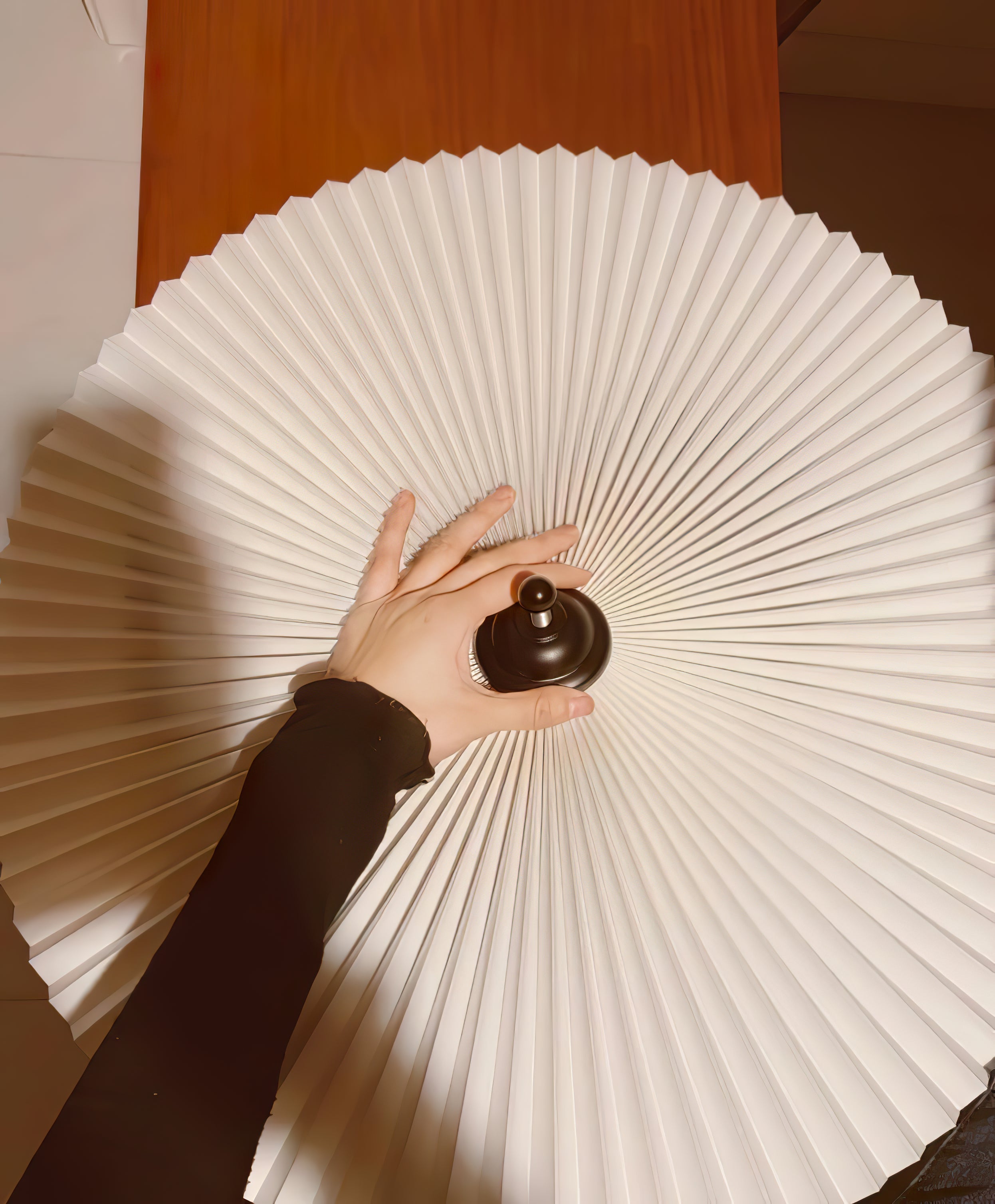 Floran Fabric Artistic Table Lamp - Letslighting