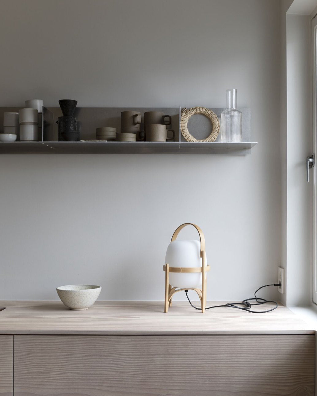 Lethra Wood Glass Table Lamp - Letslighting