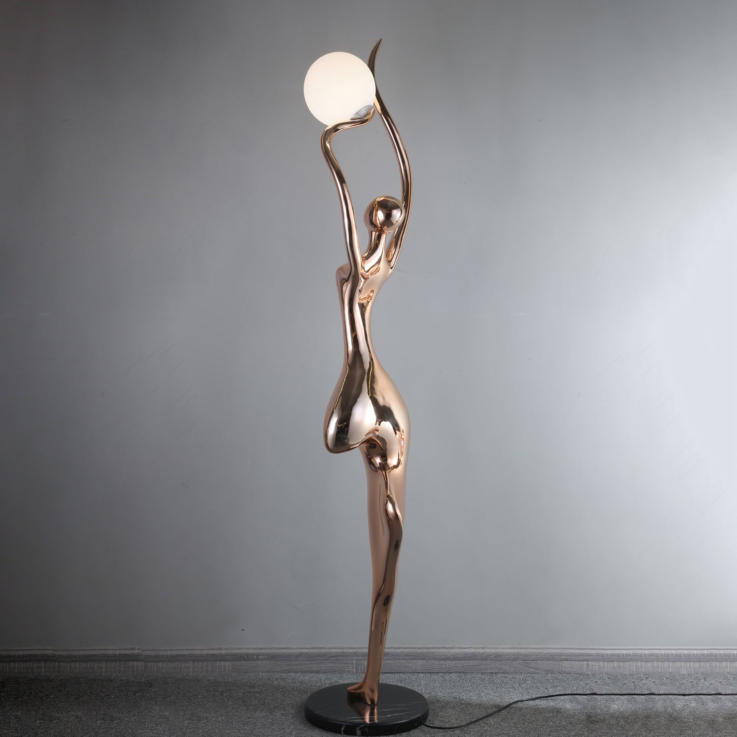 Emiryra Golden Sculptural Floor Lamp - Letslighting