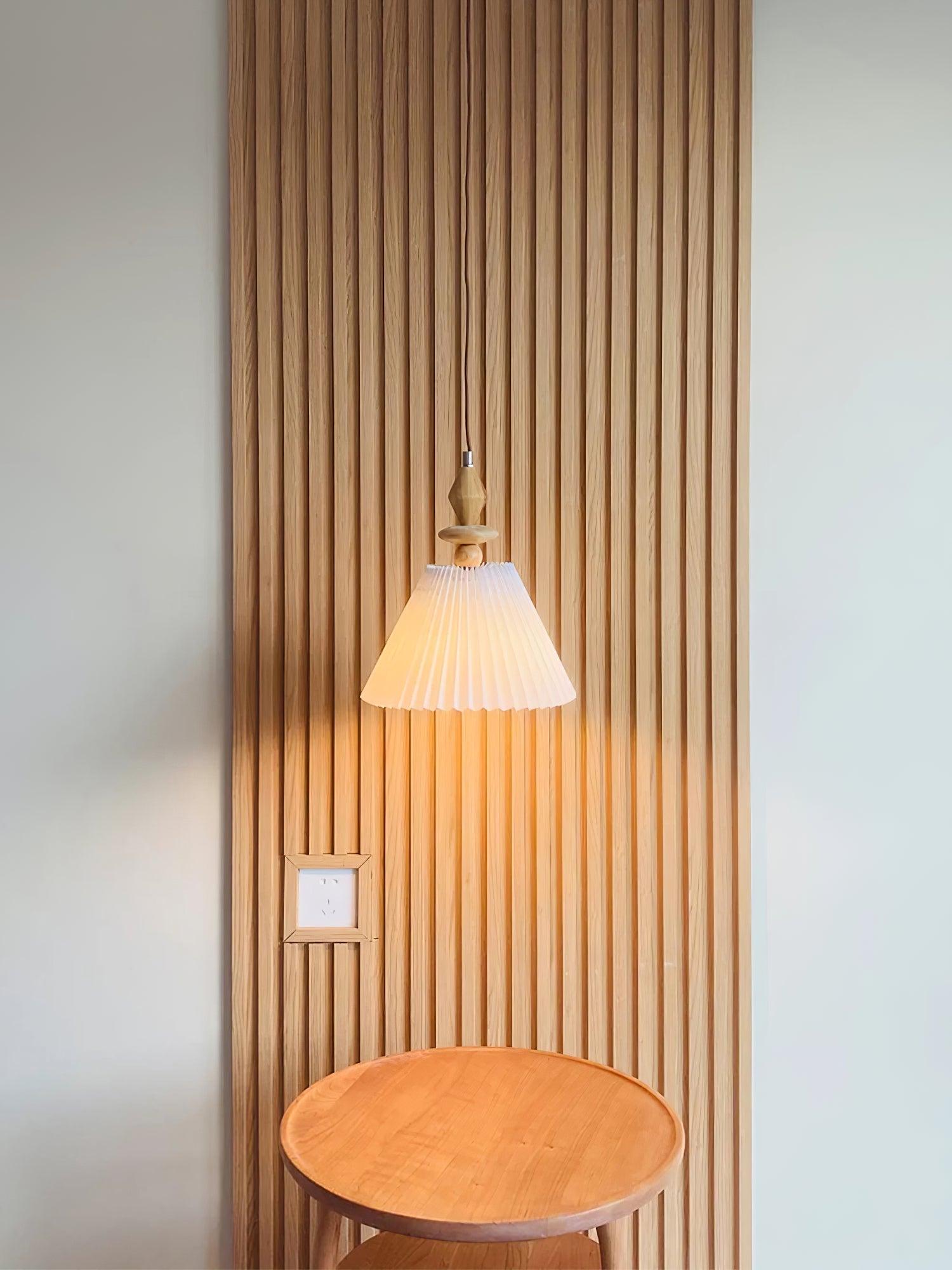 Eurrinion Wood Pendant Light