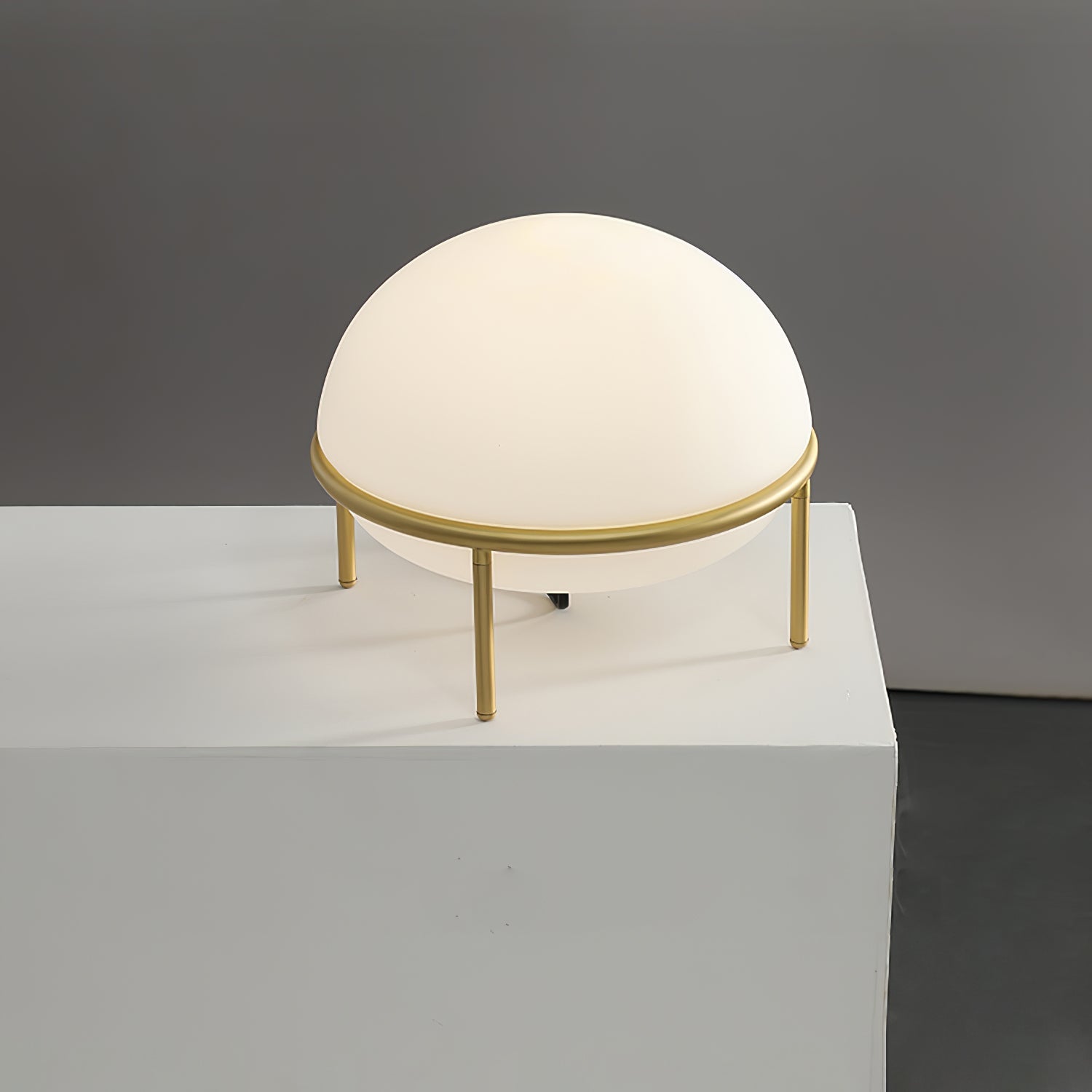 Celestia Sculptural Table Lamp - Letslighting