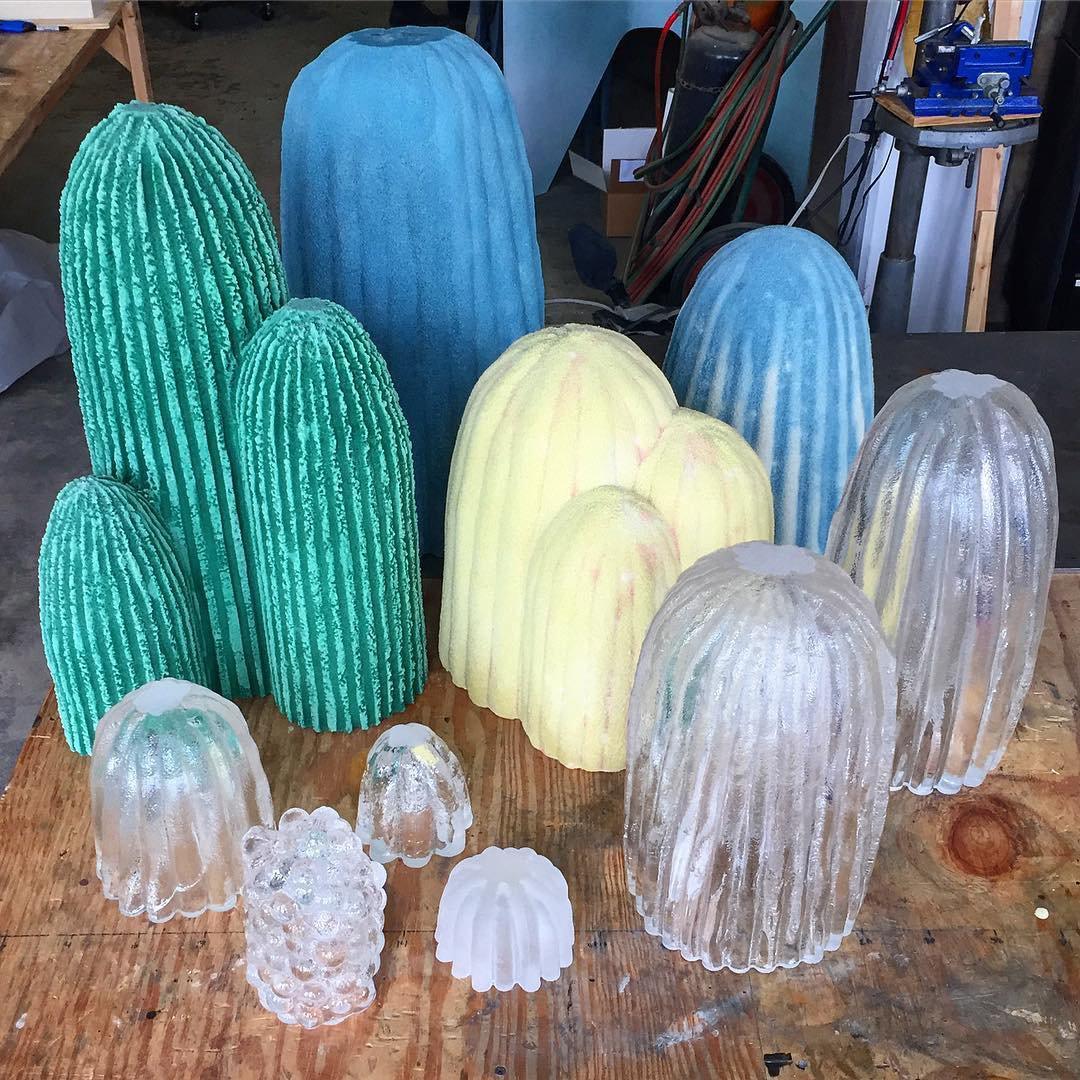 Zaraice Resin Artistic Table Lamp - Letslighting