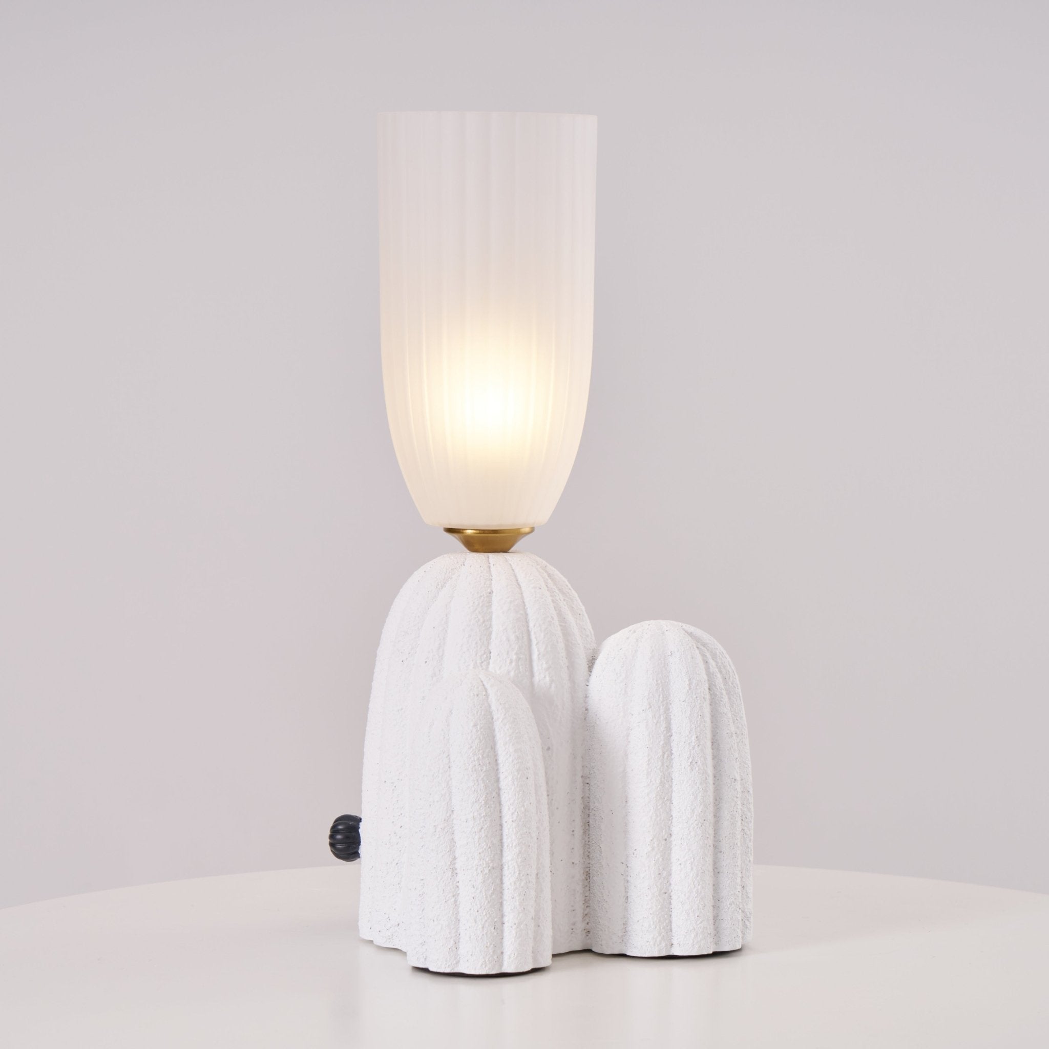 Zaraice Resin Artistic Table Lamp - Letslighting