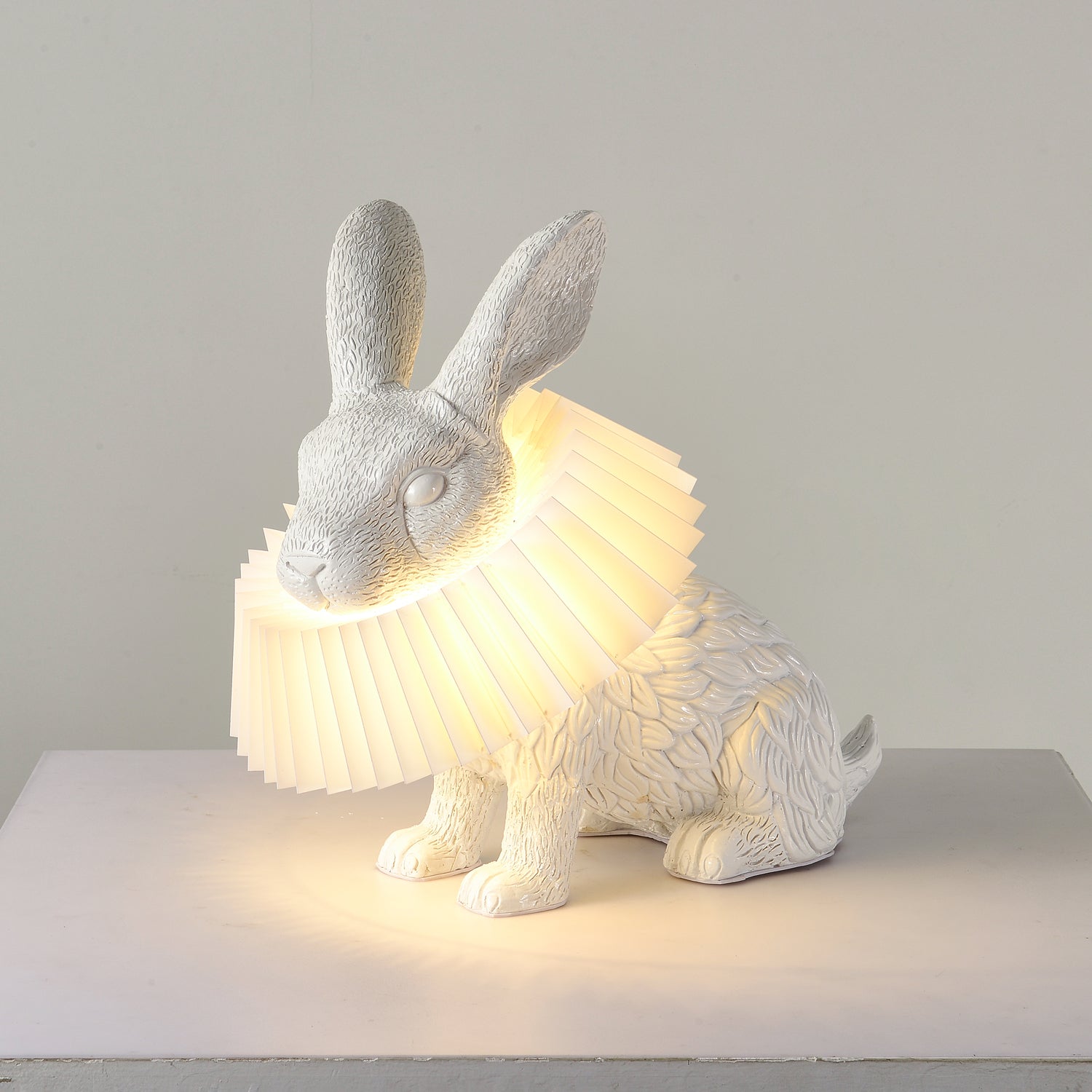 Eldaian Resin Playful Table Lamp - Letslighting