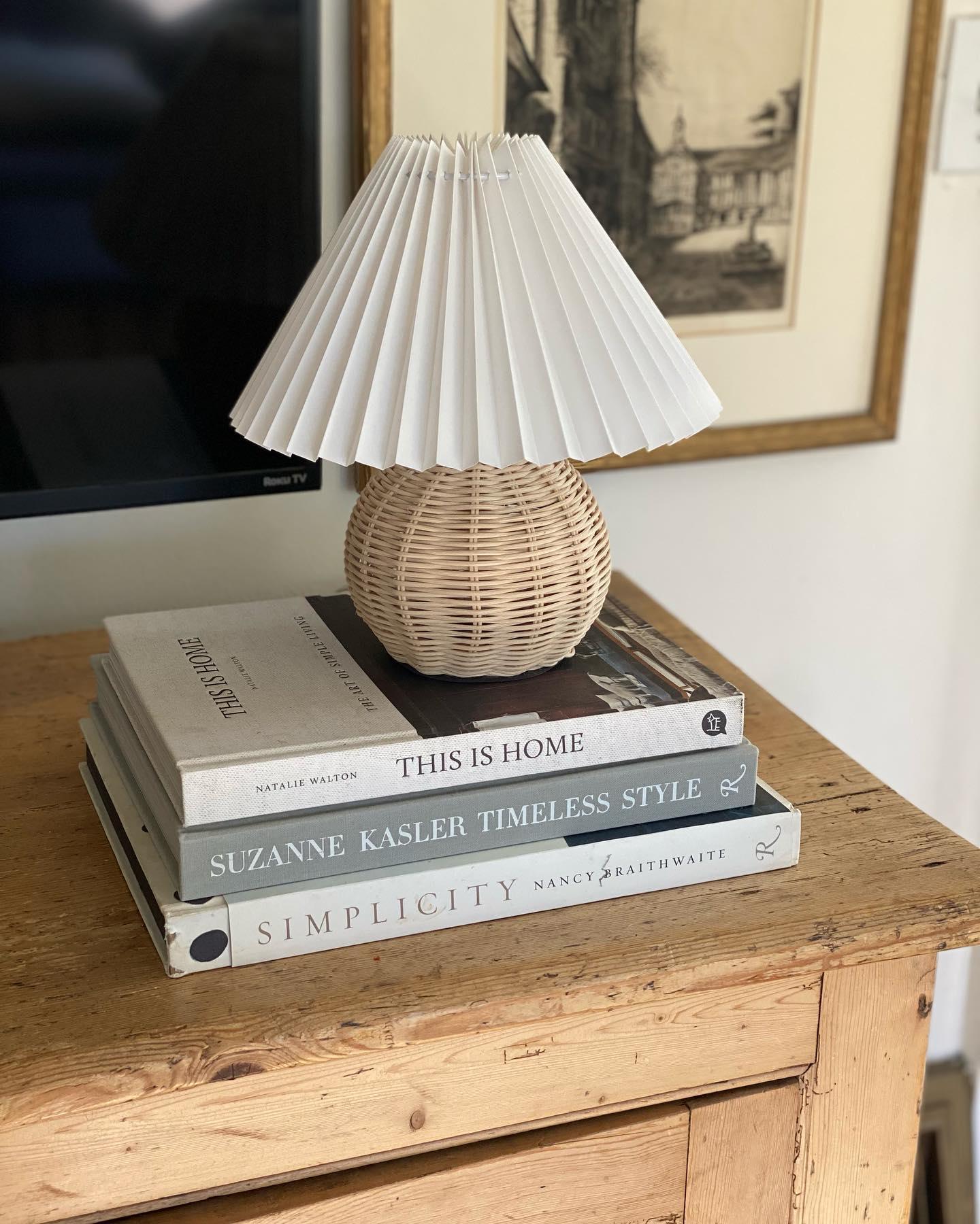 Zara Rattan Pleated Table lamp - Letslighting
