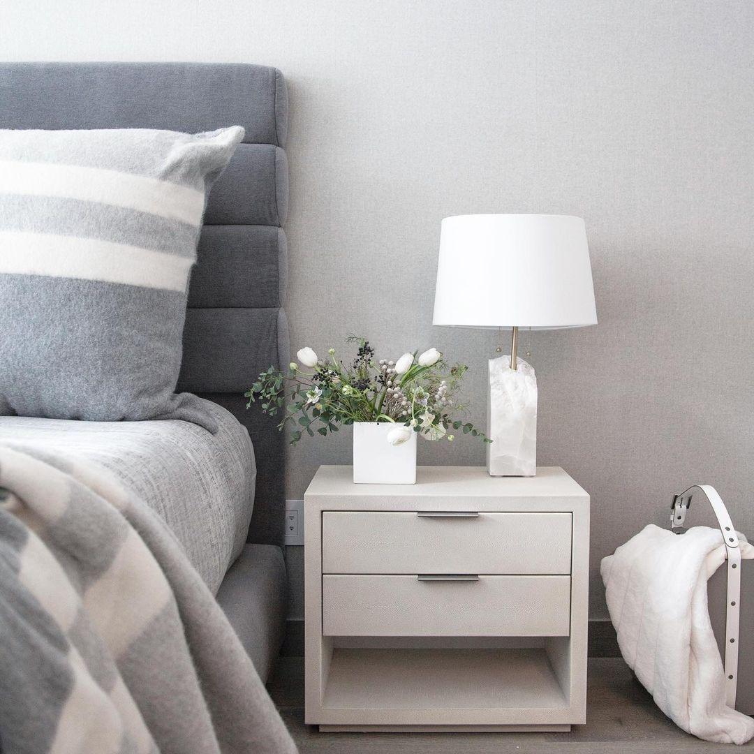 Syvaris Minimalist Alabaster Table Lamp - Letslighting