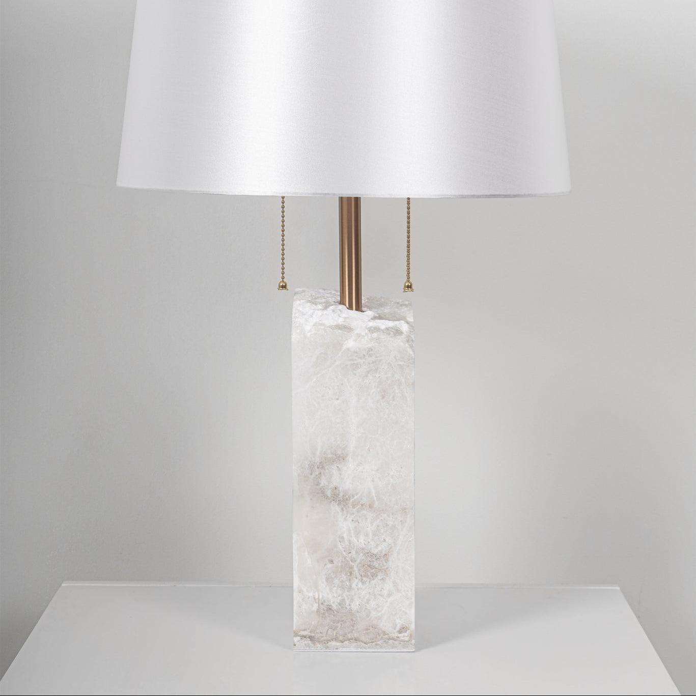 Syvaris Minimalist Alabaster Table Lamp - Letslighting