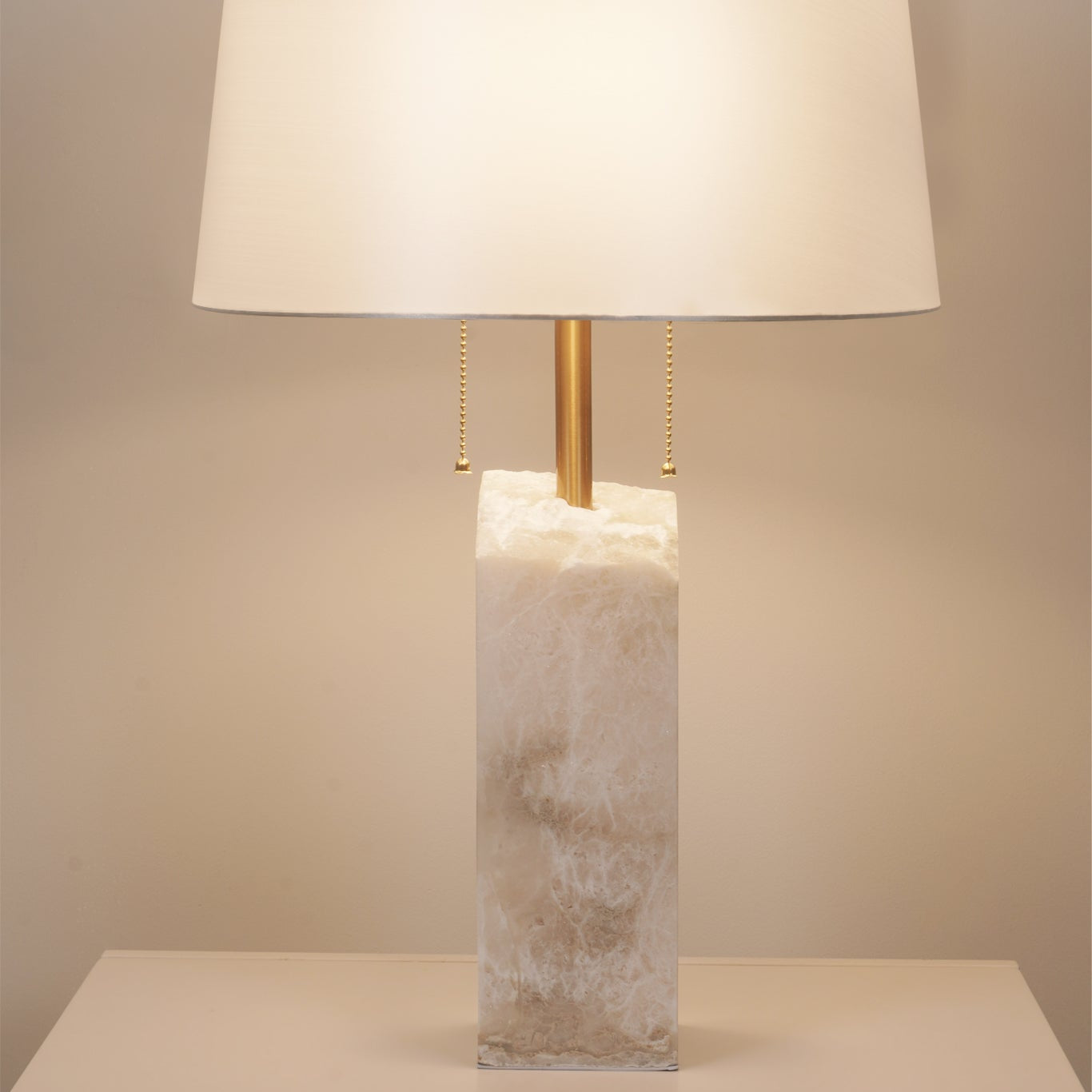 Syvaris Minimalist Alabaster Table Lamp - Letslighting