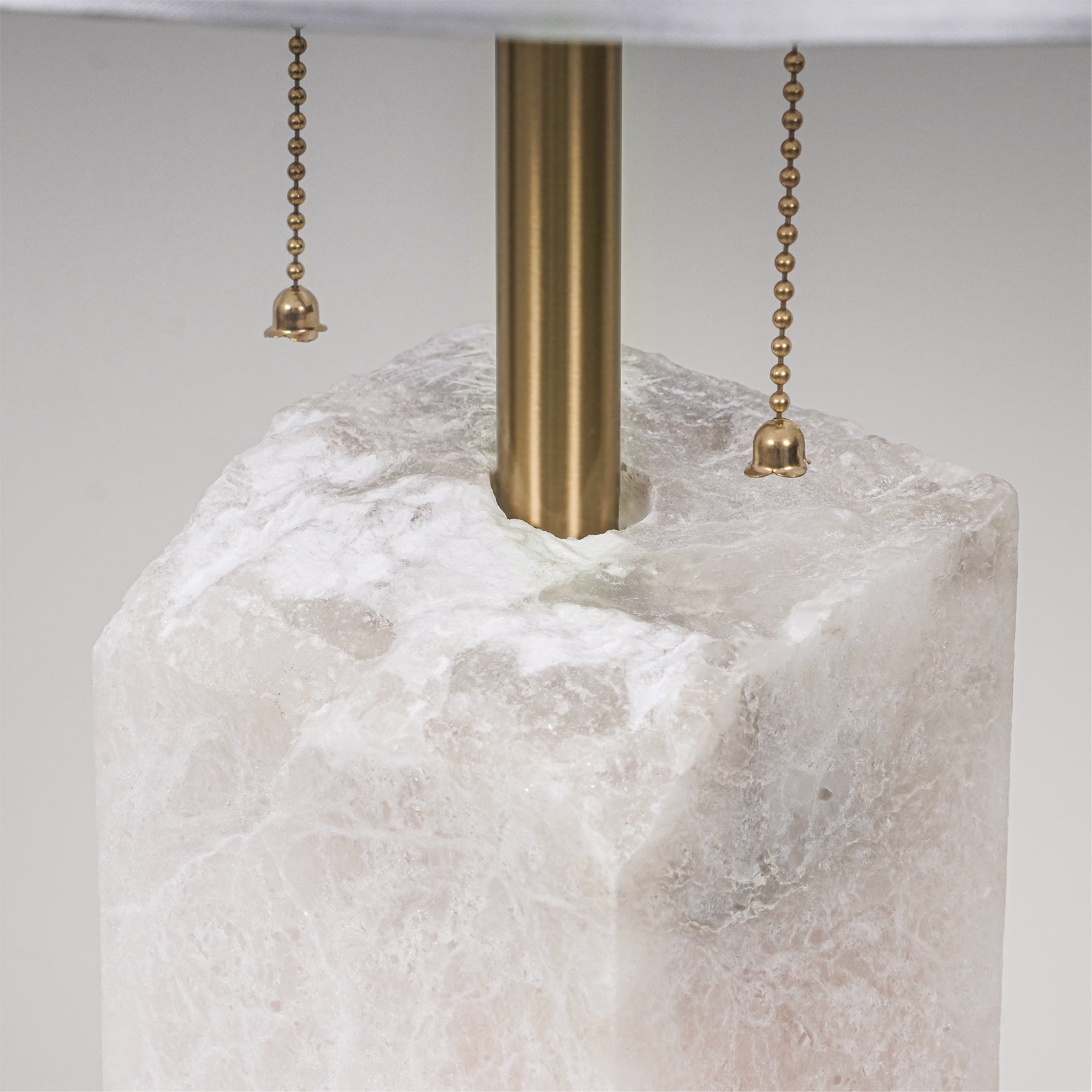 Syvaris Minimalist Alabaster Table Lamp - Letslighting