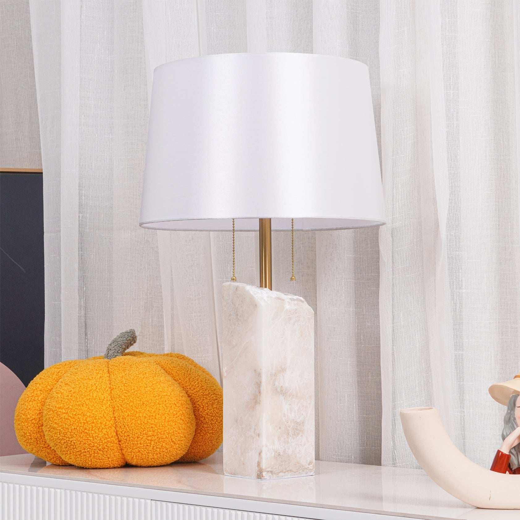 Syvaris Minimalist Alabaster Table Lamp - Letslighting