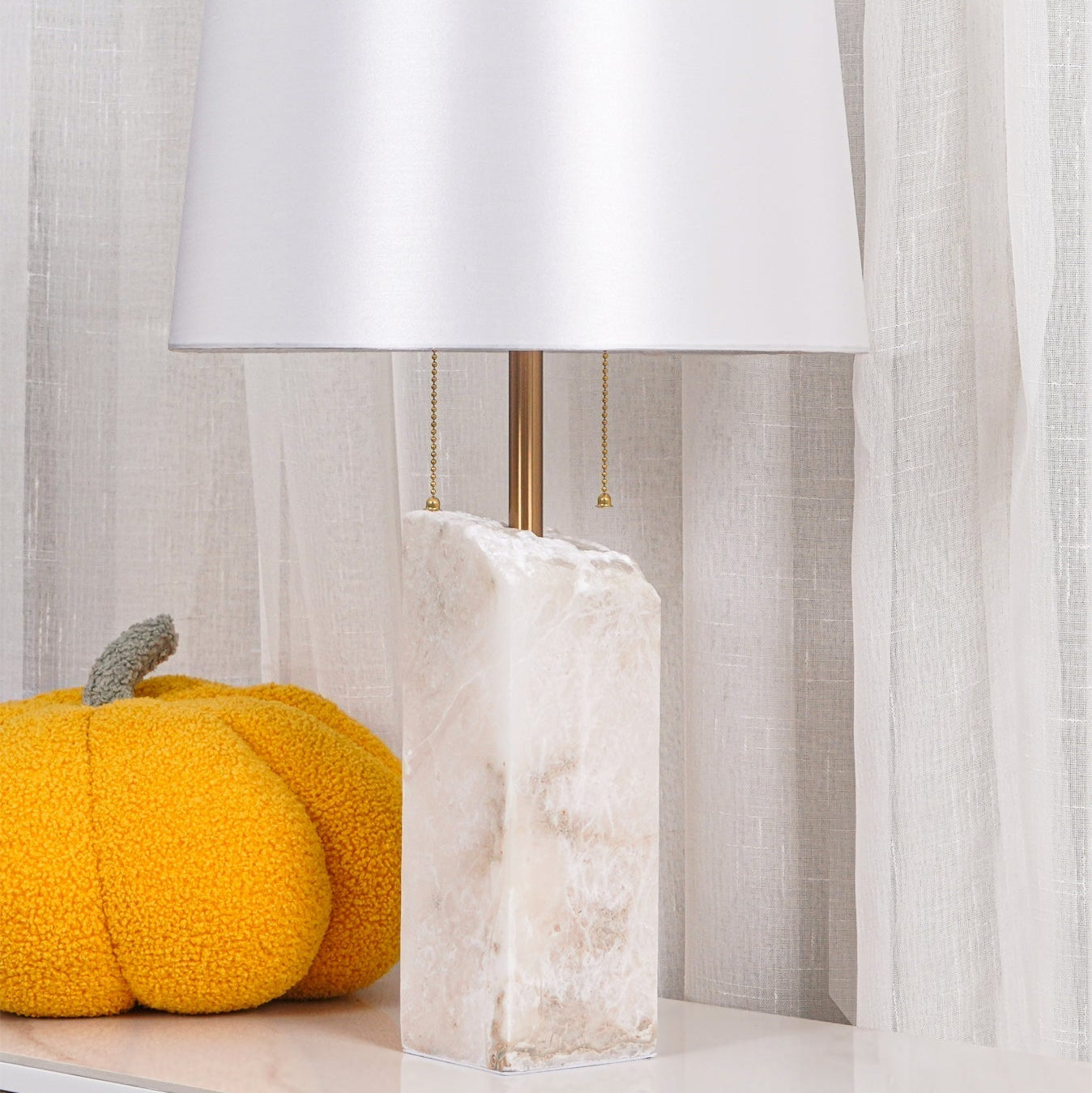 Syvaris Minimalist Alabaster Table Lamp - Letslighting