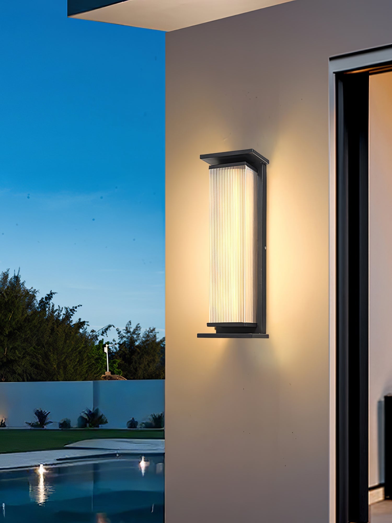 Ilthaion Rectangular Box Outdoor Wall Lamp - Letslighting