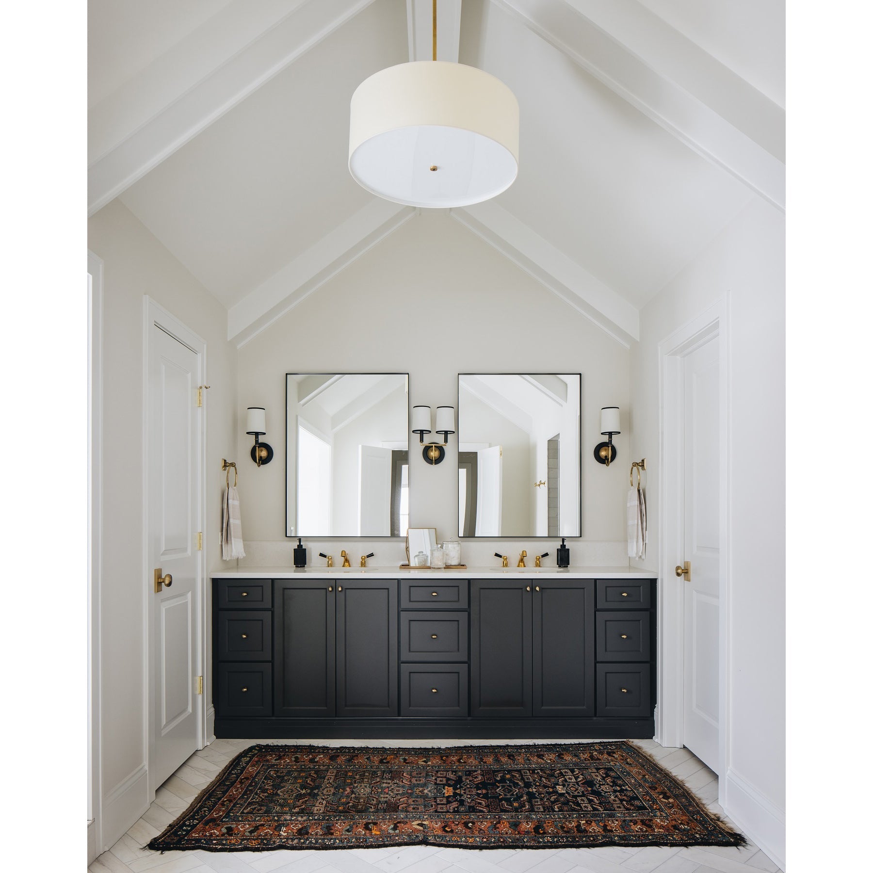 Olvynis Modern Minimalist Hanging Brass Fabric Pendant Lamp - Letslighting
