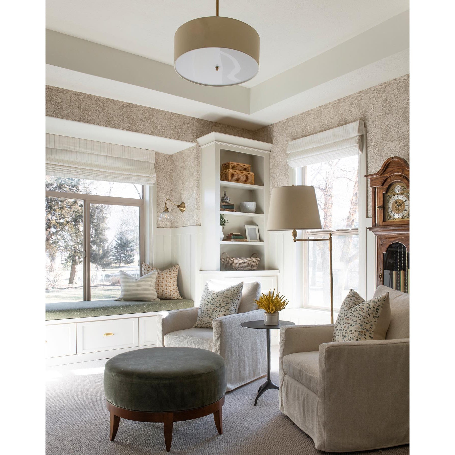 Olvynis Modern Minimalist Hanging Brass Fabric Pendant Lamp - Letslighting