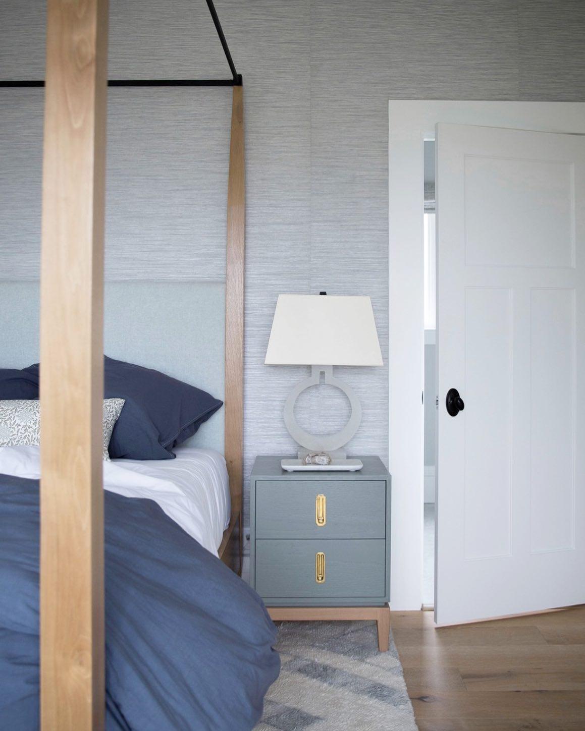 Vantor Fabric Minimalist Table Lamp - Letslighting