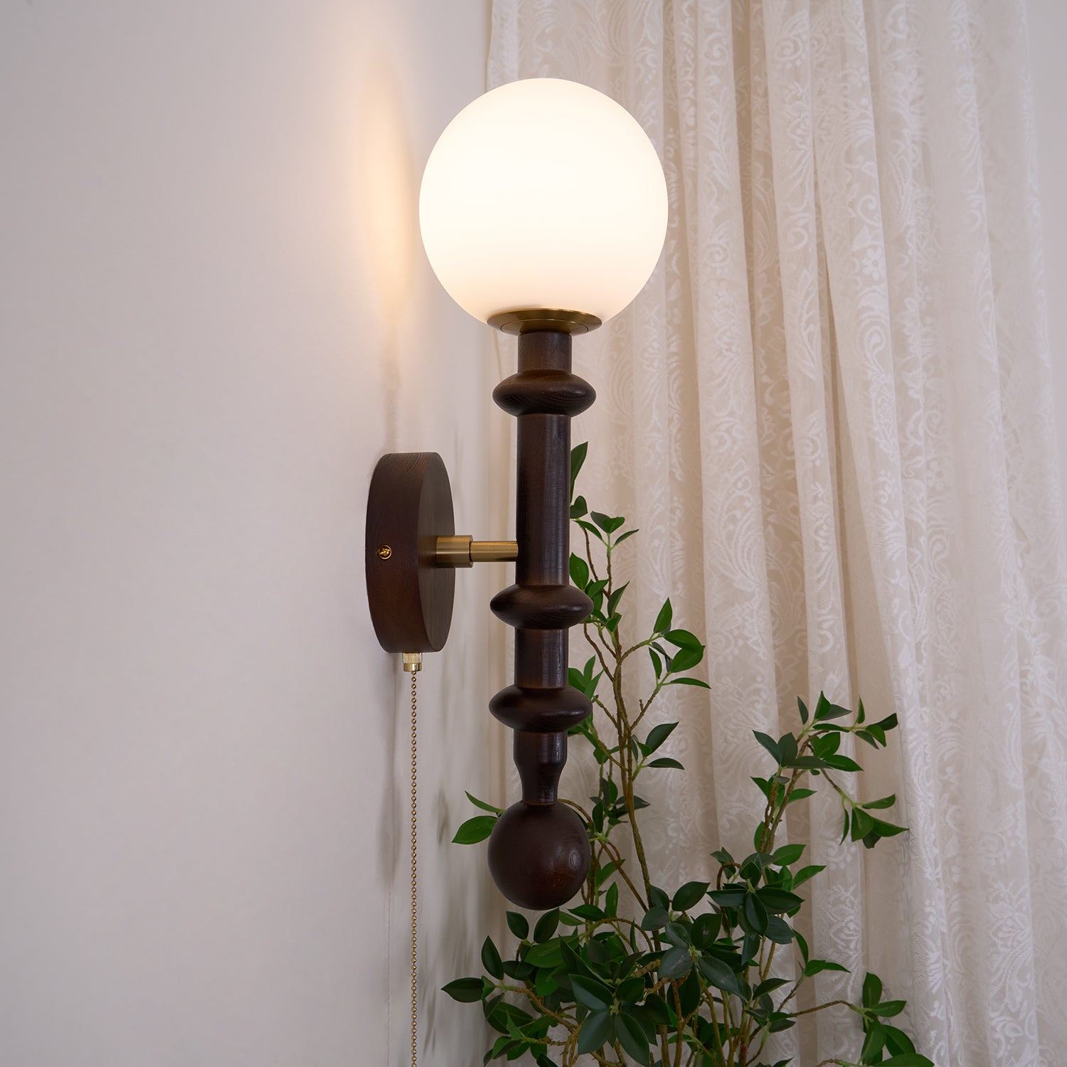 Elmiror Elegance Roman Column Glass Wood Wall Lamp - Letslighting