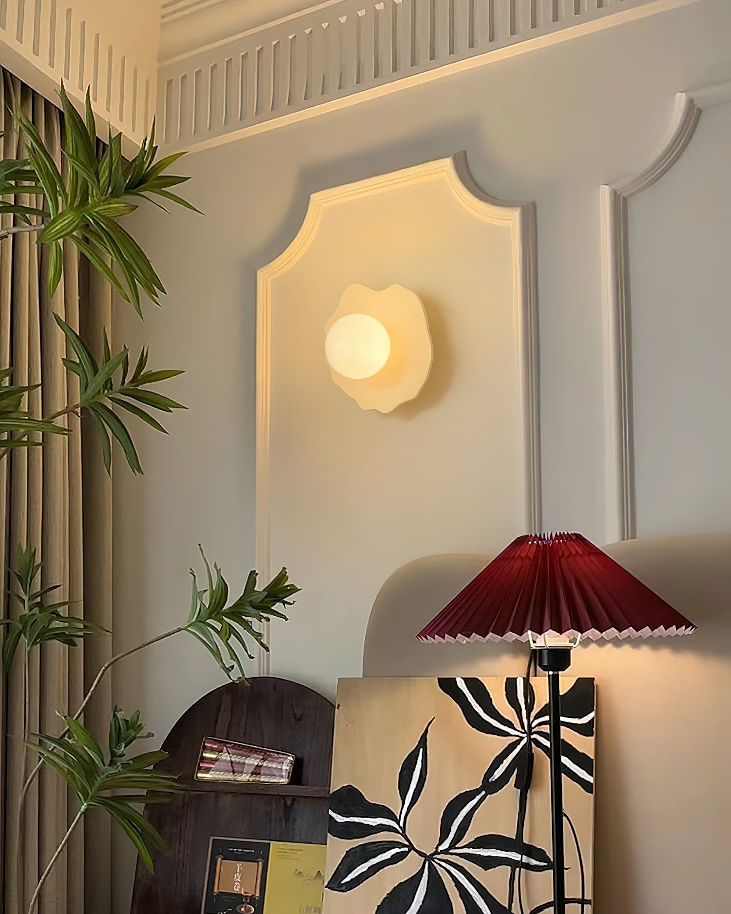 Wall Lamp Scalloped Resin Disc with Canopy - Letslighting