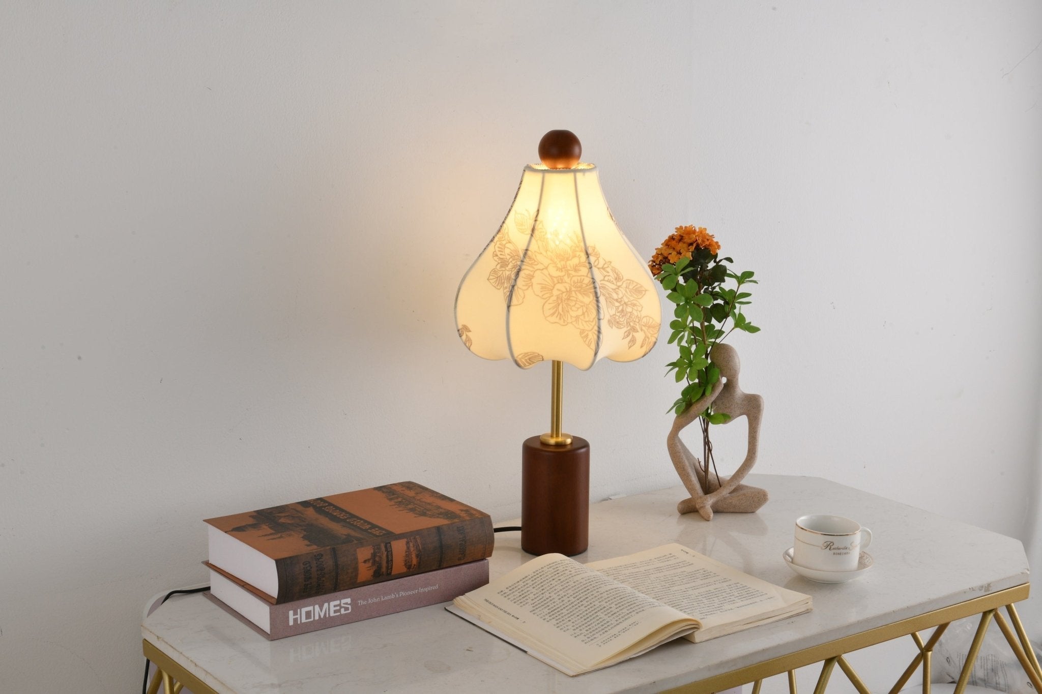 Quinn Vintage Fabric Table Lamp - Letslighting