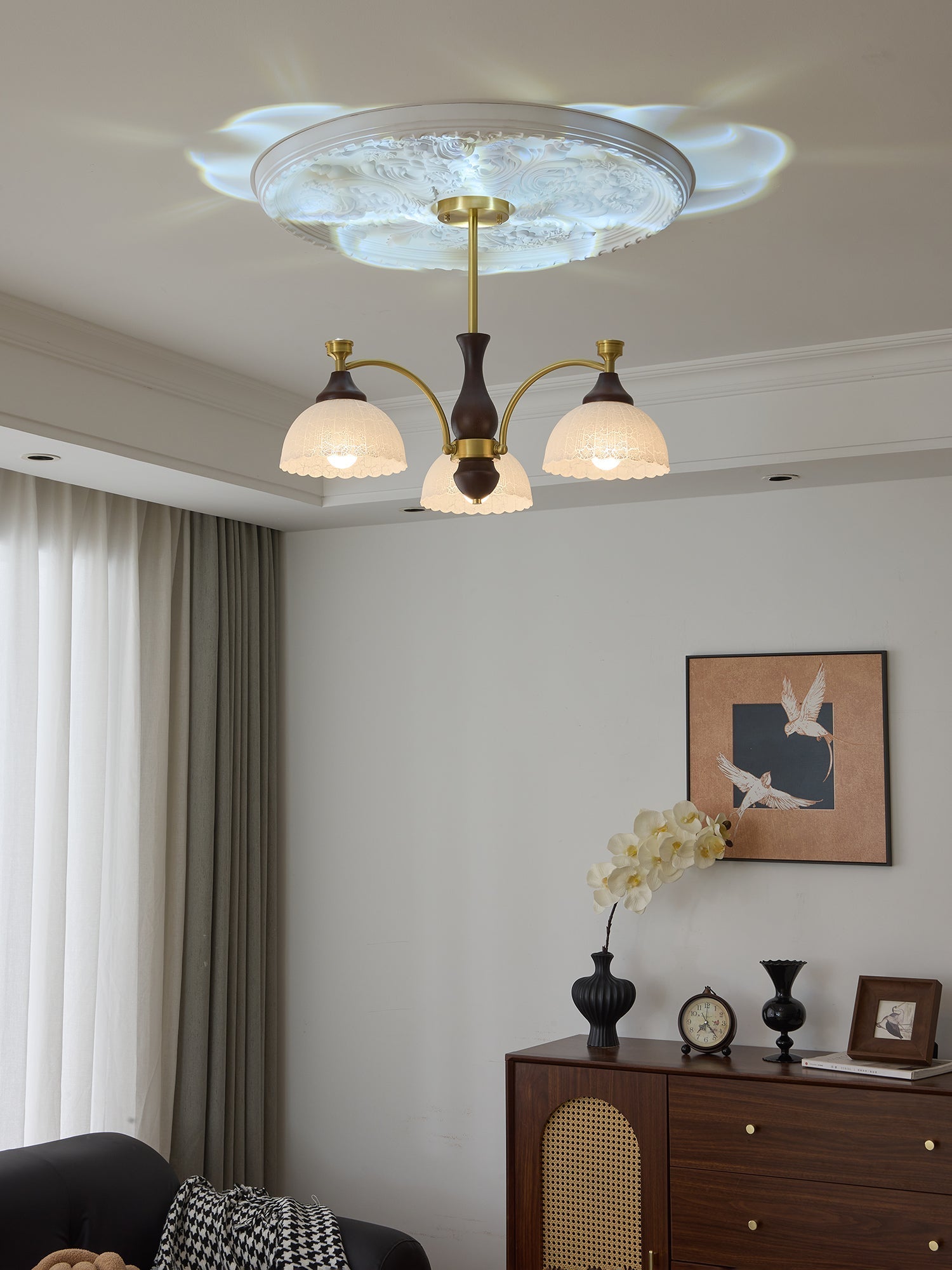 Avvynila Traditional Elegance Vintage Brass Wood Chandelier - Letslighting
