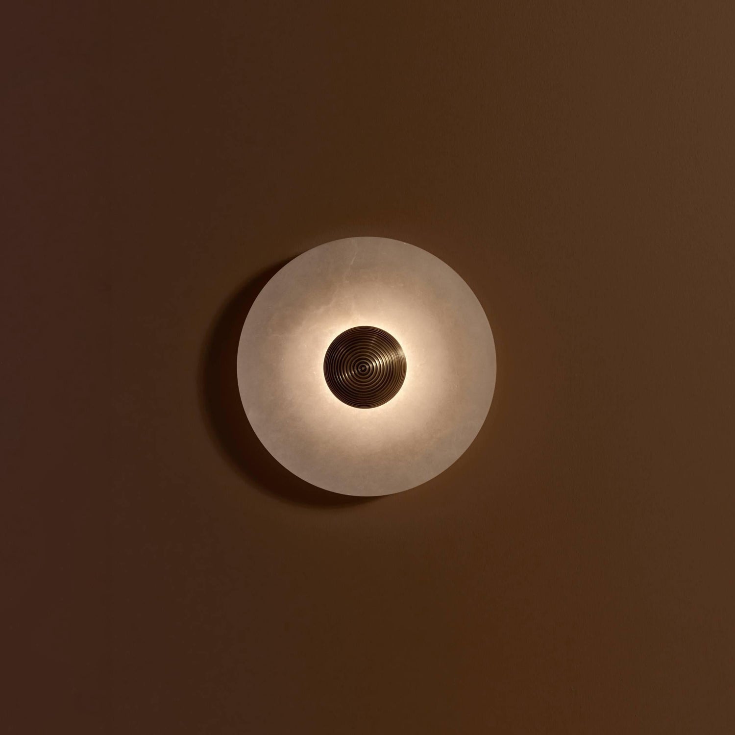 Round Wall Lamp Alabaster Fluted Brass - Letslighting