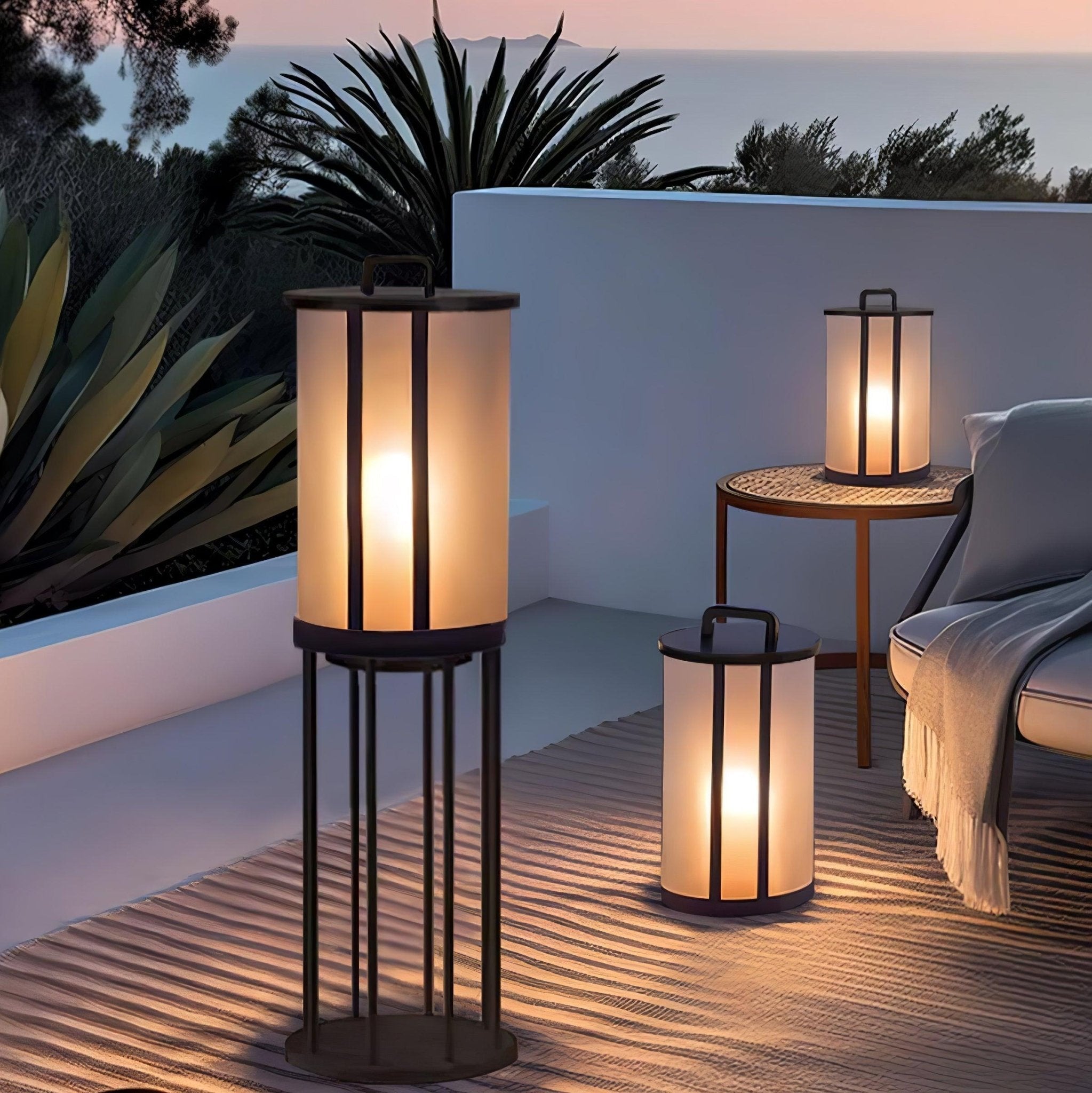Ray Round Pillar Lantern Outdoor Light