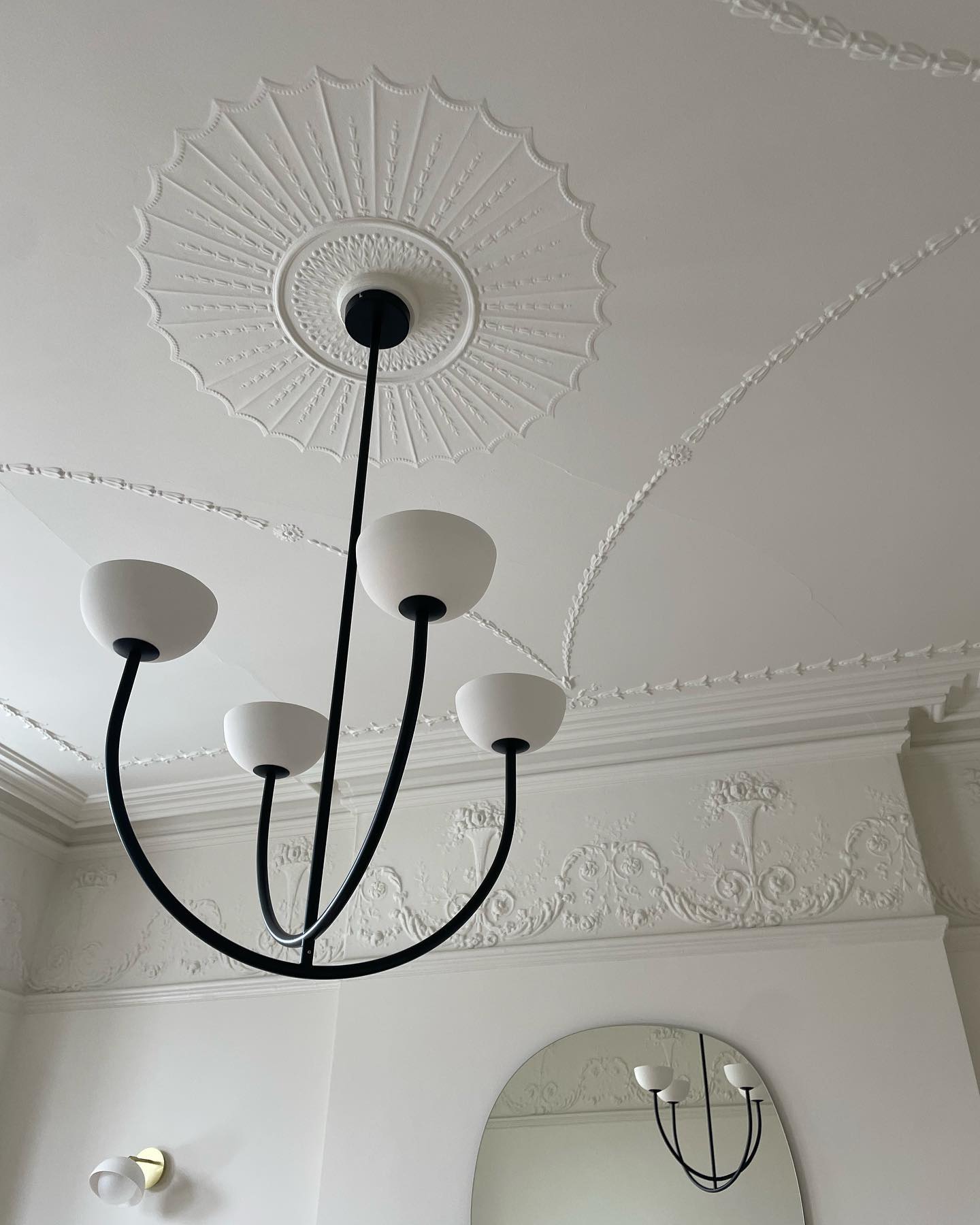 Sytala Modern Minimalist Ceramics Chandelier - Letslighting
