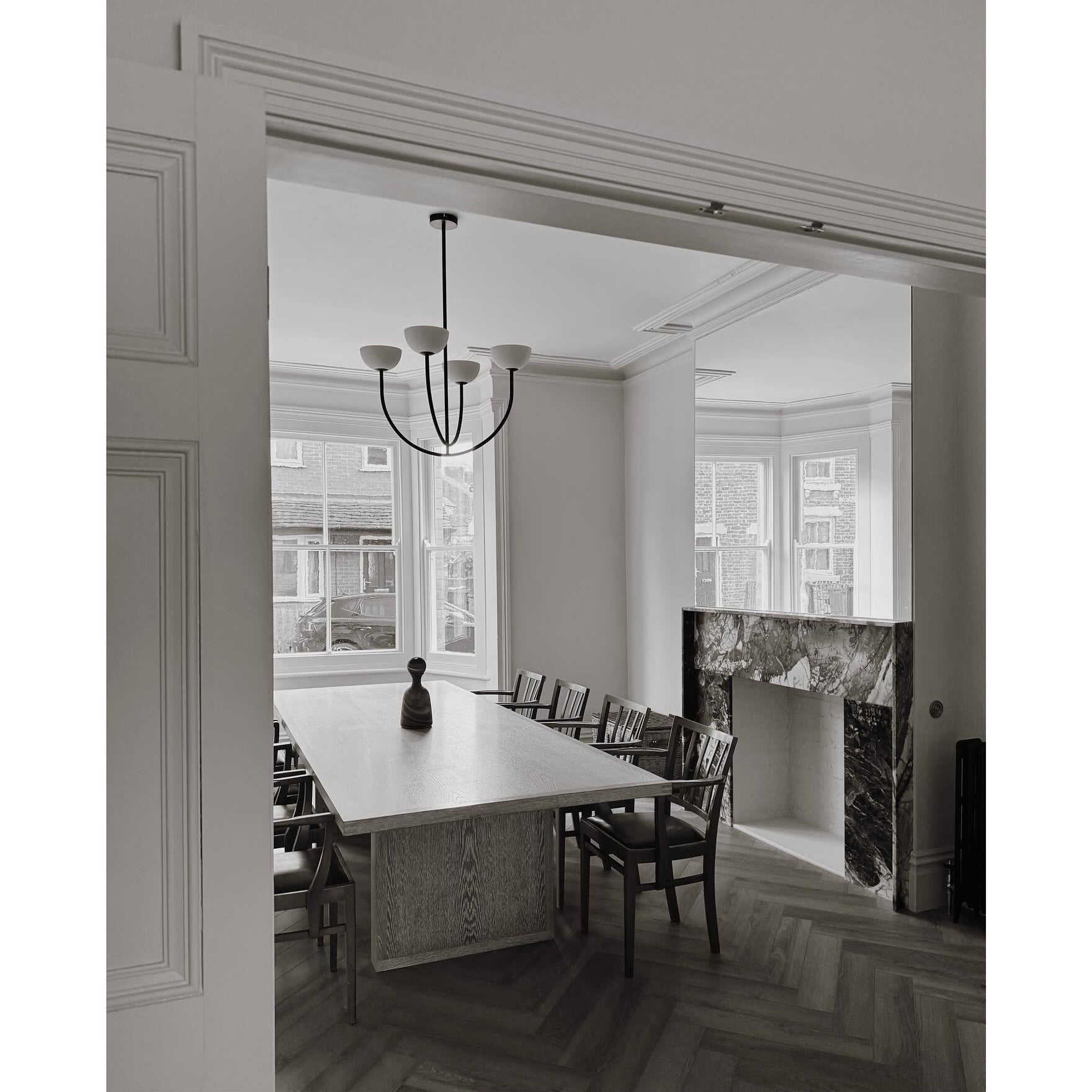 Sytala Modern Minimalist Ceramics Chandelier - Letslighting