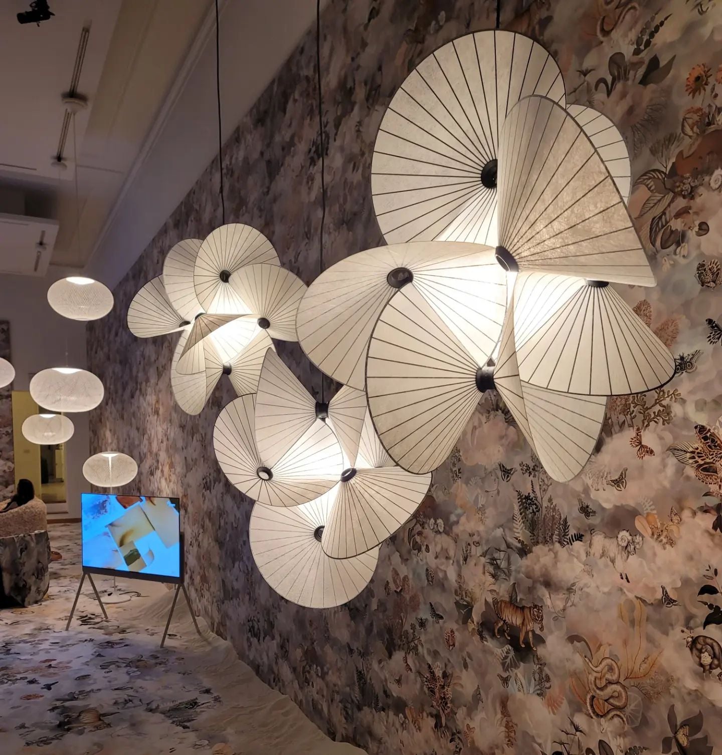 Zerinarae Individual Creativity Fabric Pendant Light - Letslighting