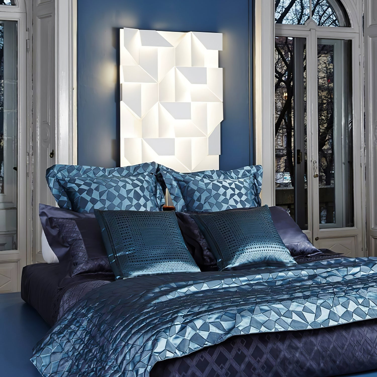 Kelsey Shadows Grand Sconce Wall Lamp - Letslighting