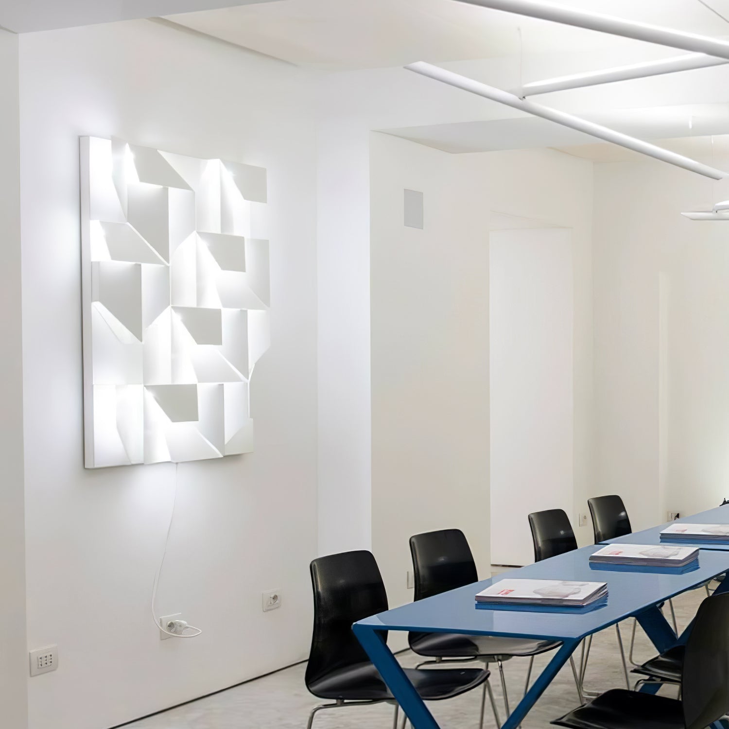 Kelsey Shadows Grand Sconce Wall Lamp - Letslighting