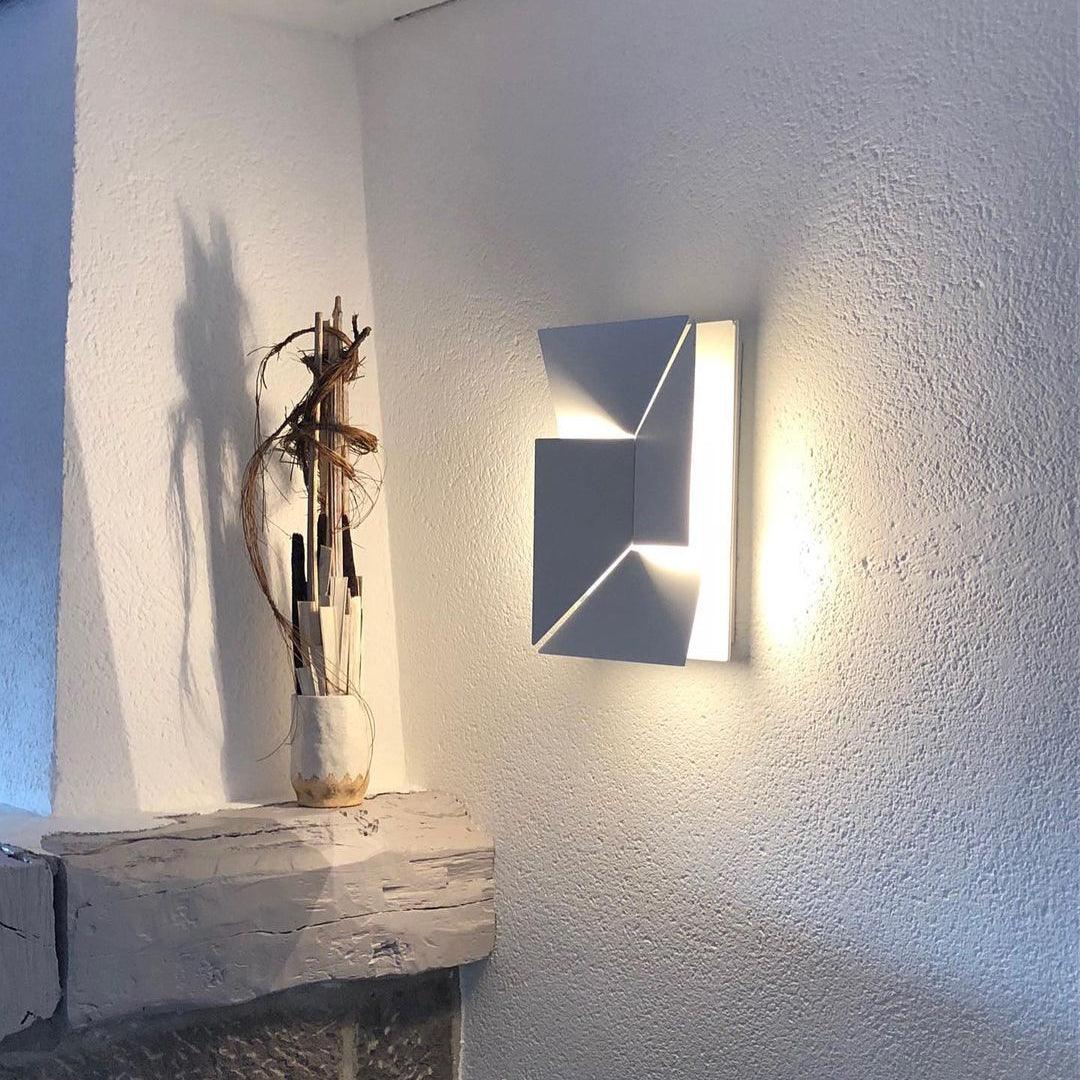 Zoliria Shadows Rechargeable Grand Sconce Wall lamp - Letslighting