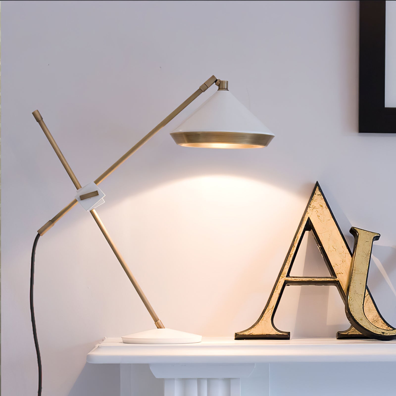 Hazel Modern Table Lamp - Letslighting