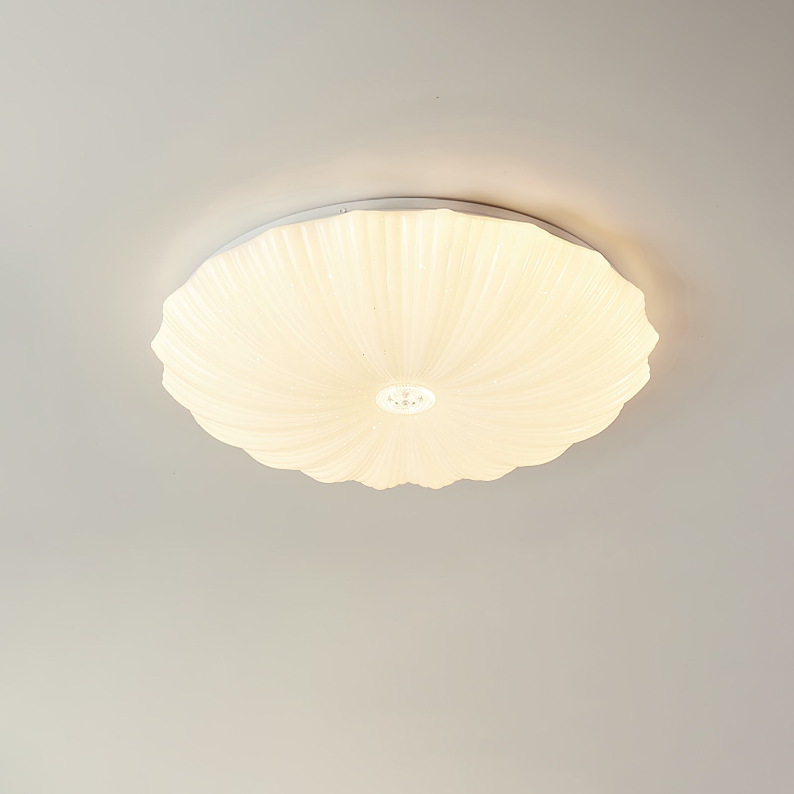 Coloria Nordic Art Shell Round Ceiling Lamp - Letslighting