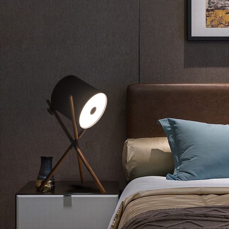 Daphane Modern Table Lamp - Letslighting