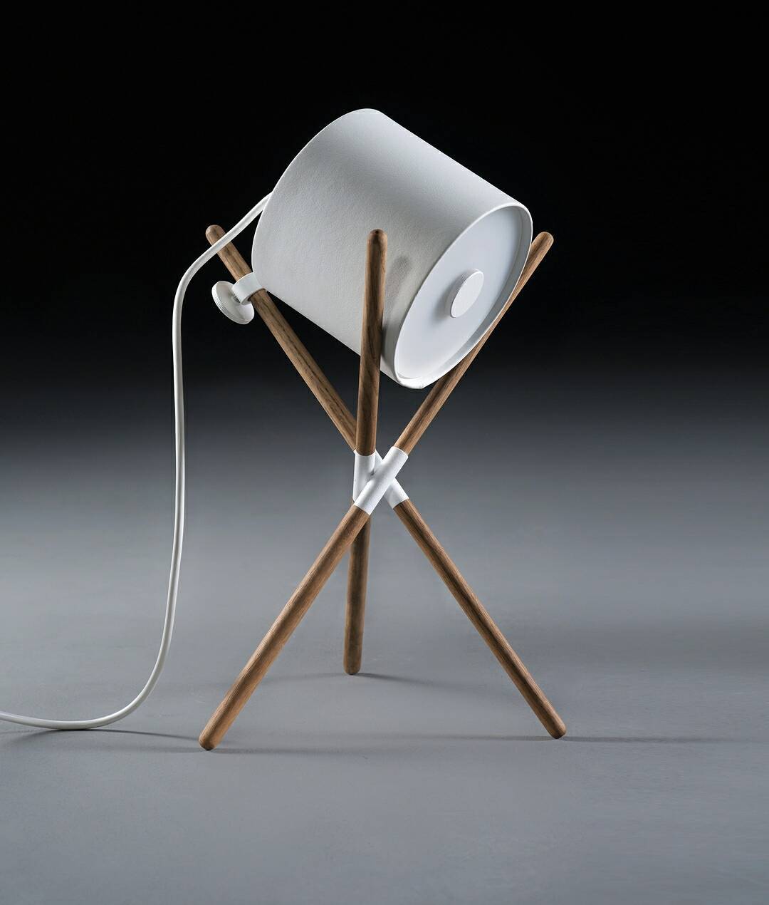 Daphane Modern Table Lamp - Letslighting