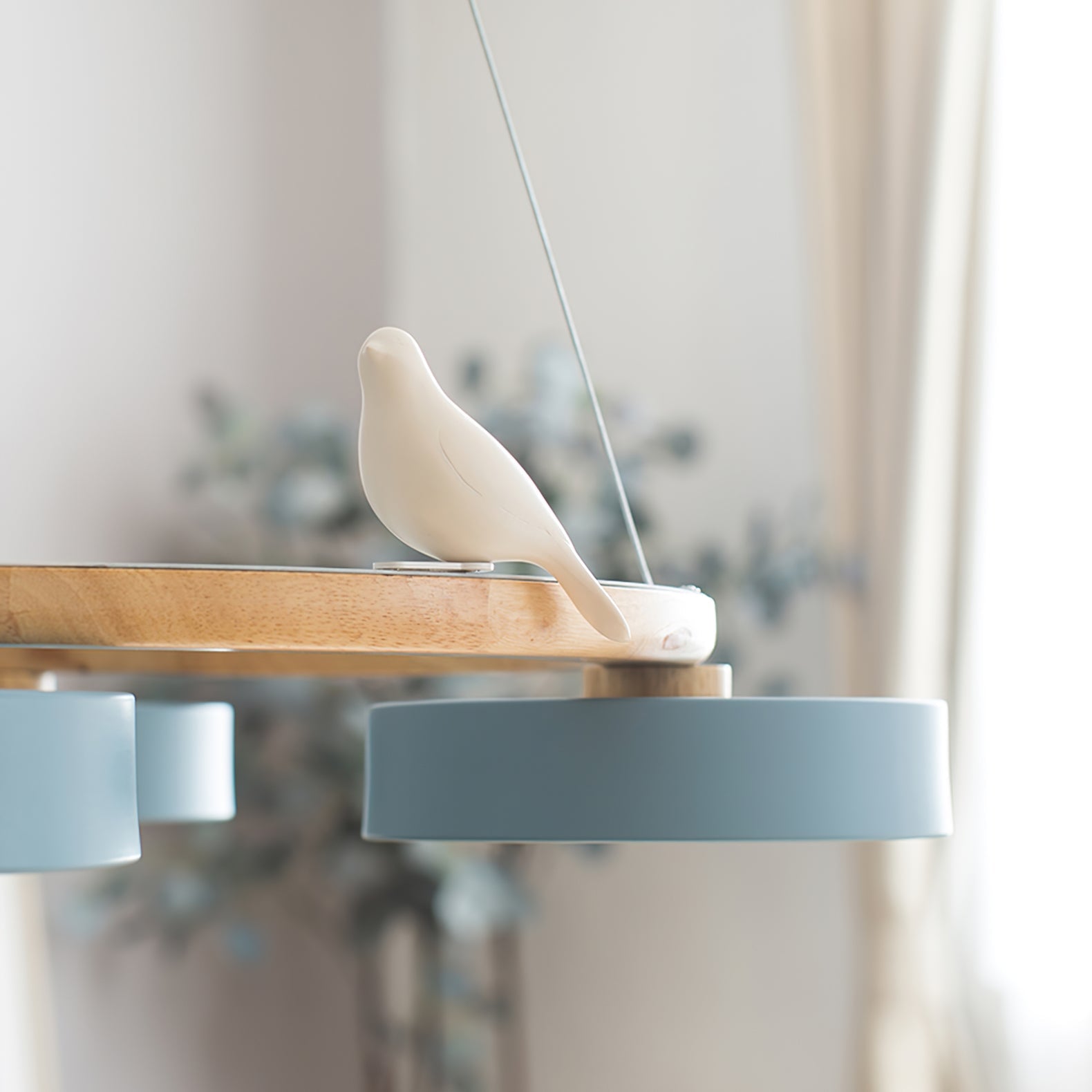 Muto Chandelier Bird Round