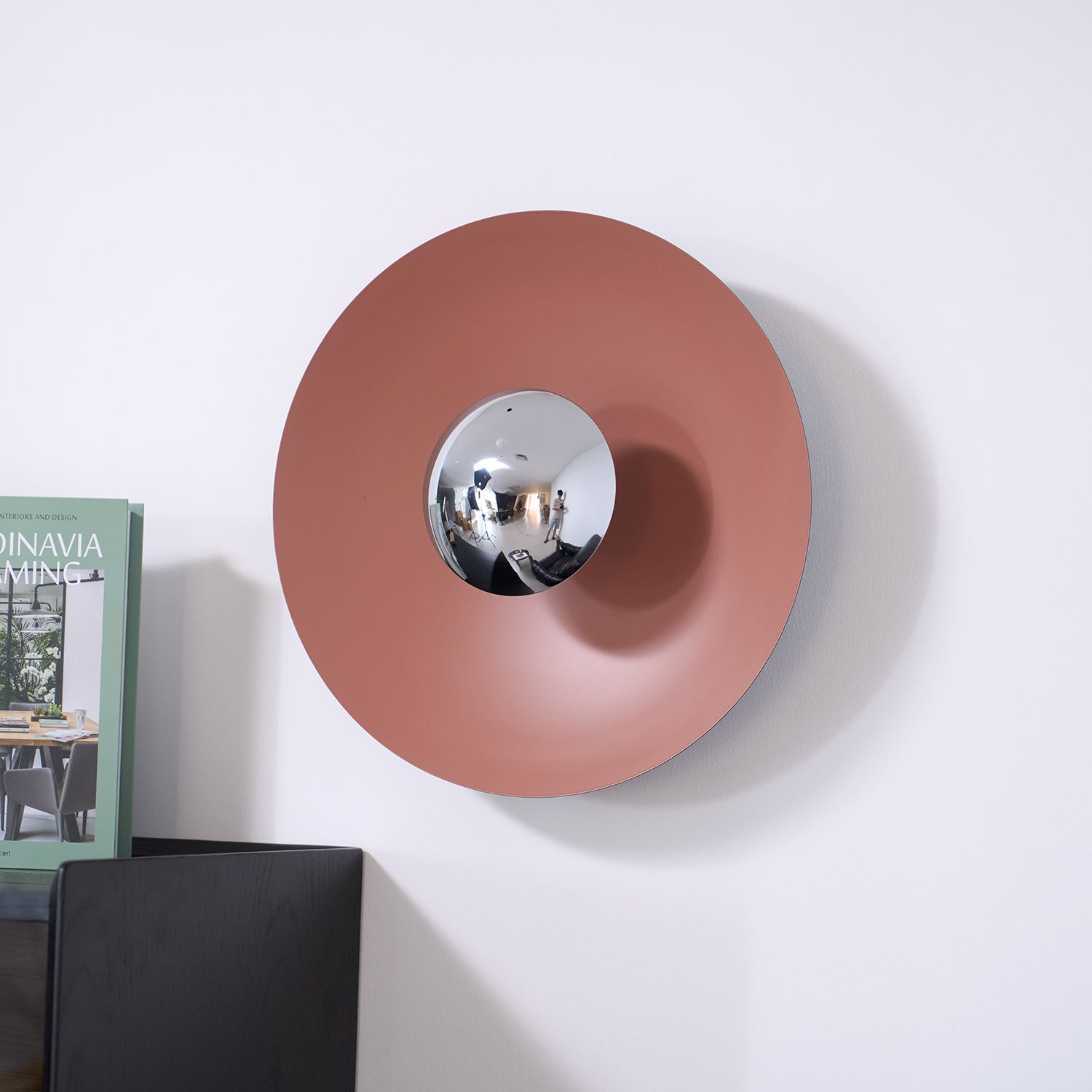 Peacemaker Elegance Simplicity Glow Wall Light - Letslighting