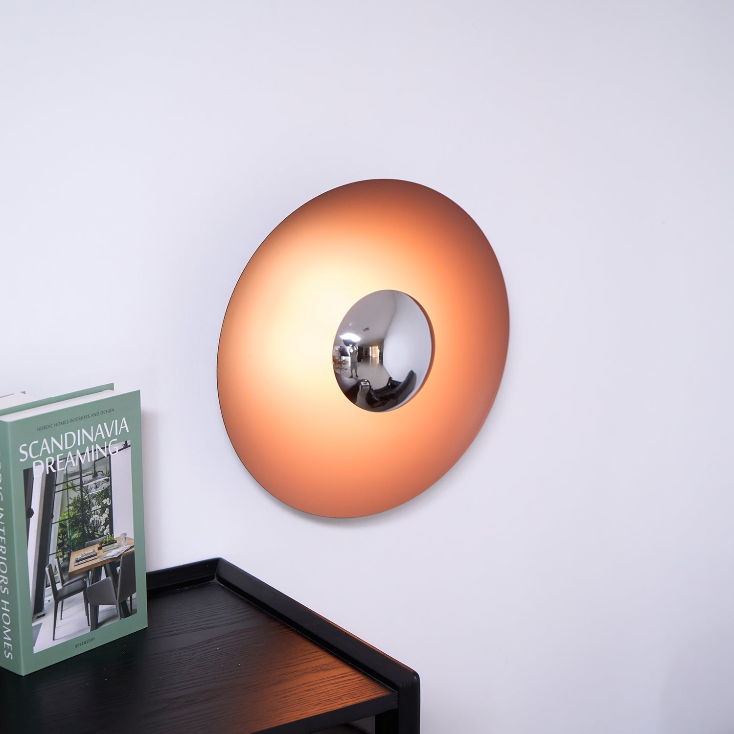 Peacemaker Elegance Simplicity Glow Wall Light - Letslighting