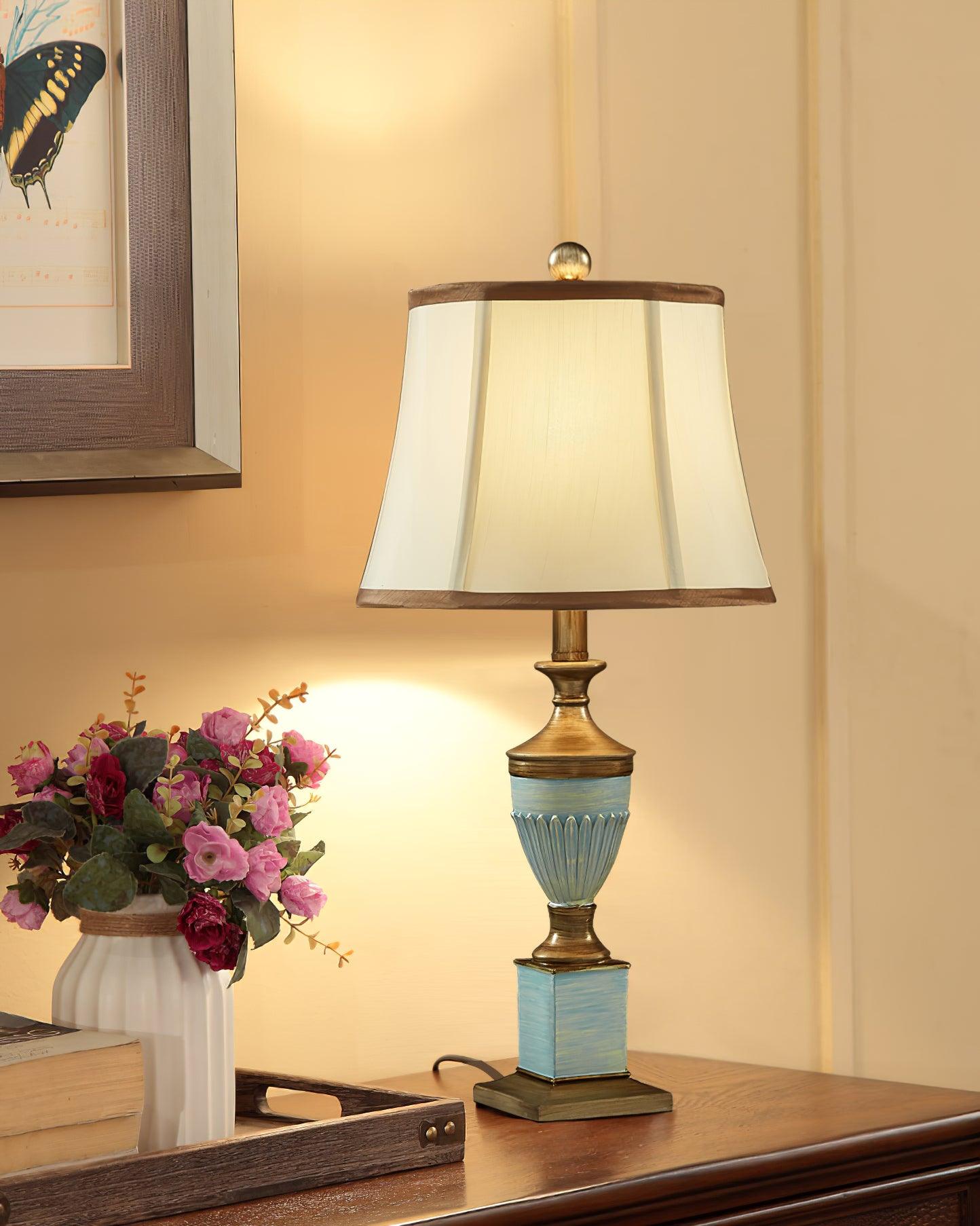 Laura Vintage Resin Table Lamp - Letslighting
