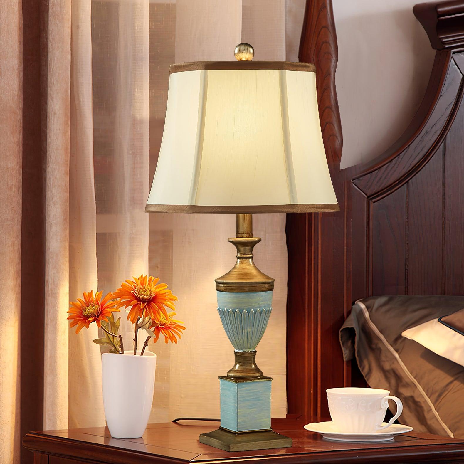 Laura Vintage Resin Table Lamp - Letslighting
