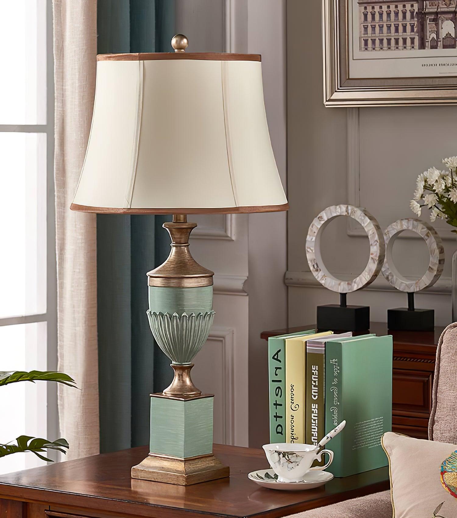 Laura Vintage Resin Table Lamp - Letslighting
