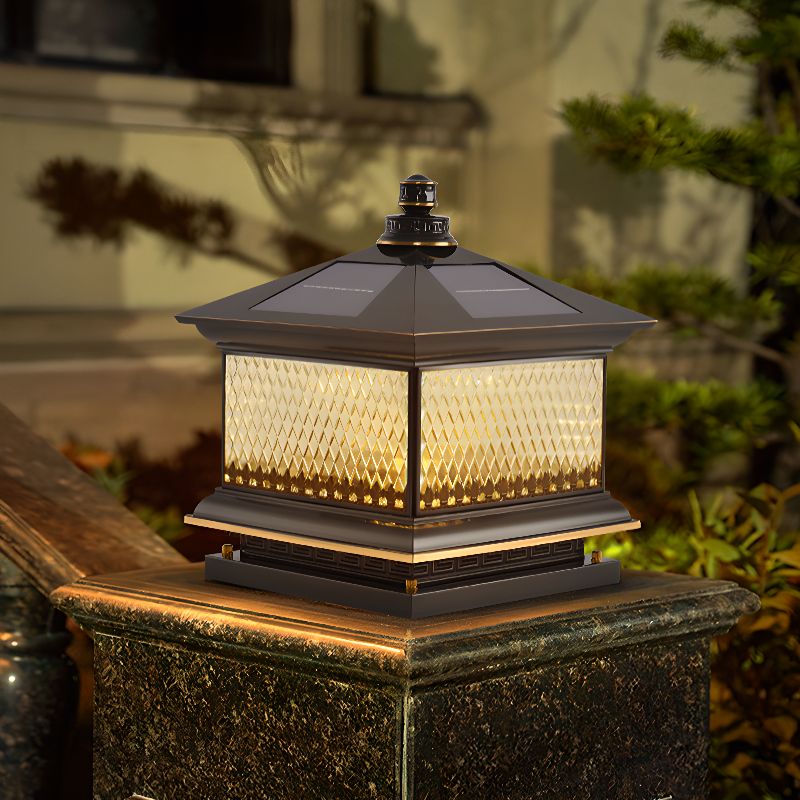 Evelor Classic Diamond Solar Post Outdoor Light - Letslighting