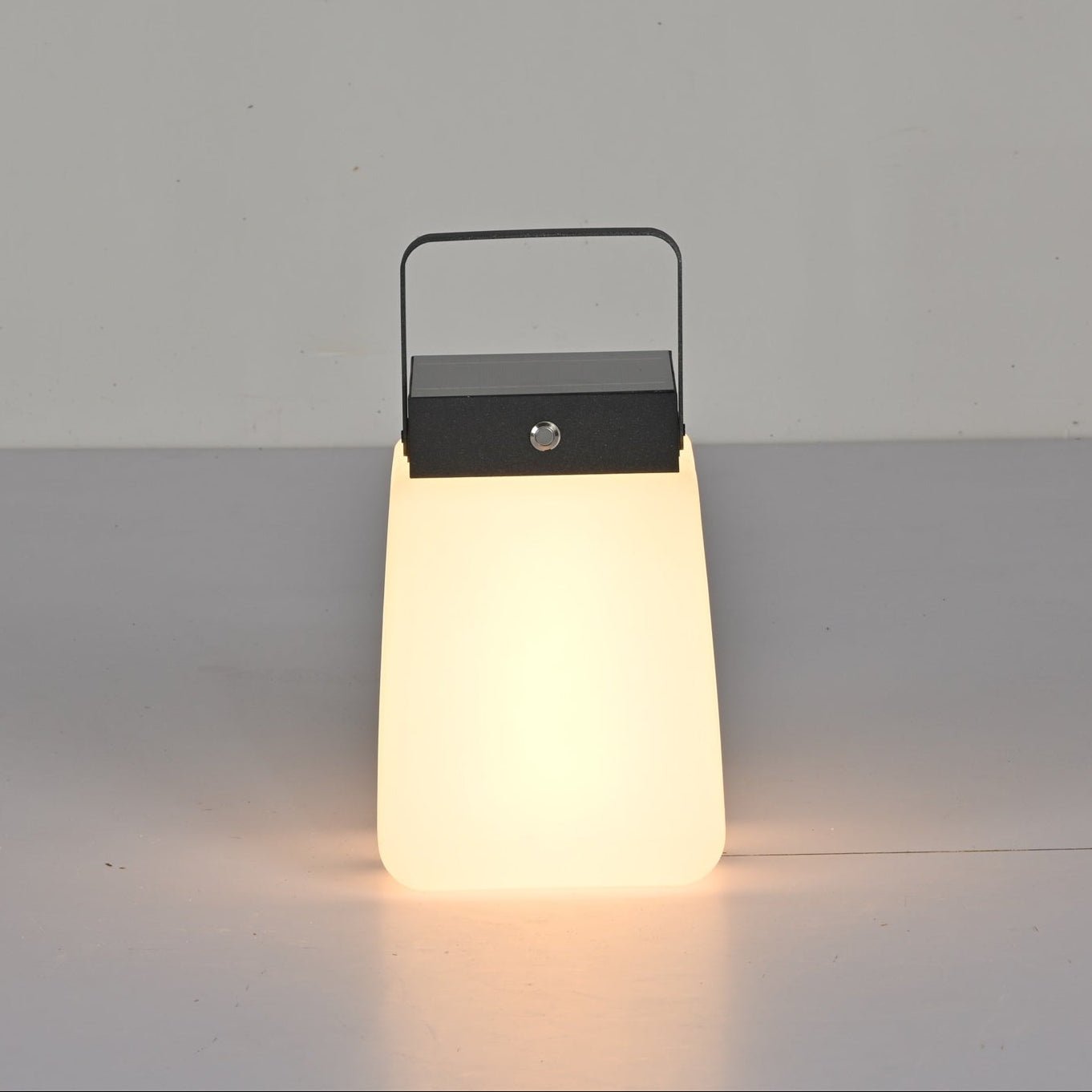 Dillon Minimalist PE Outdoor Light - Letslighting